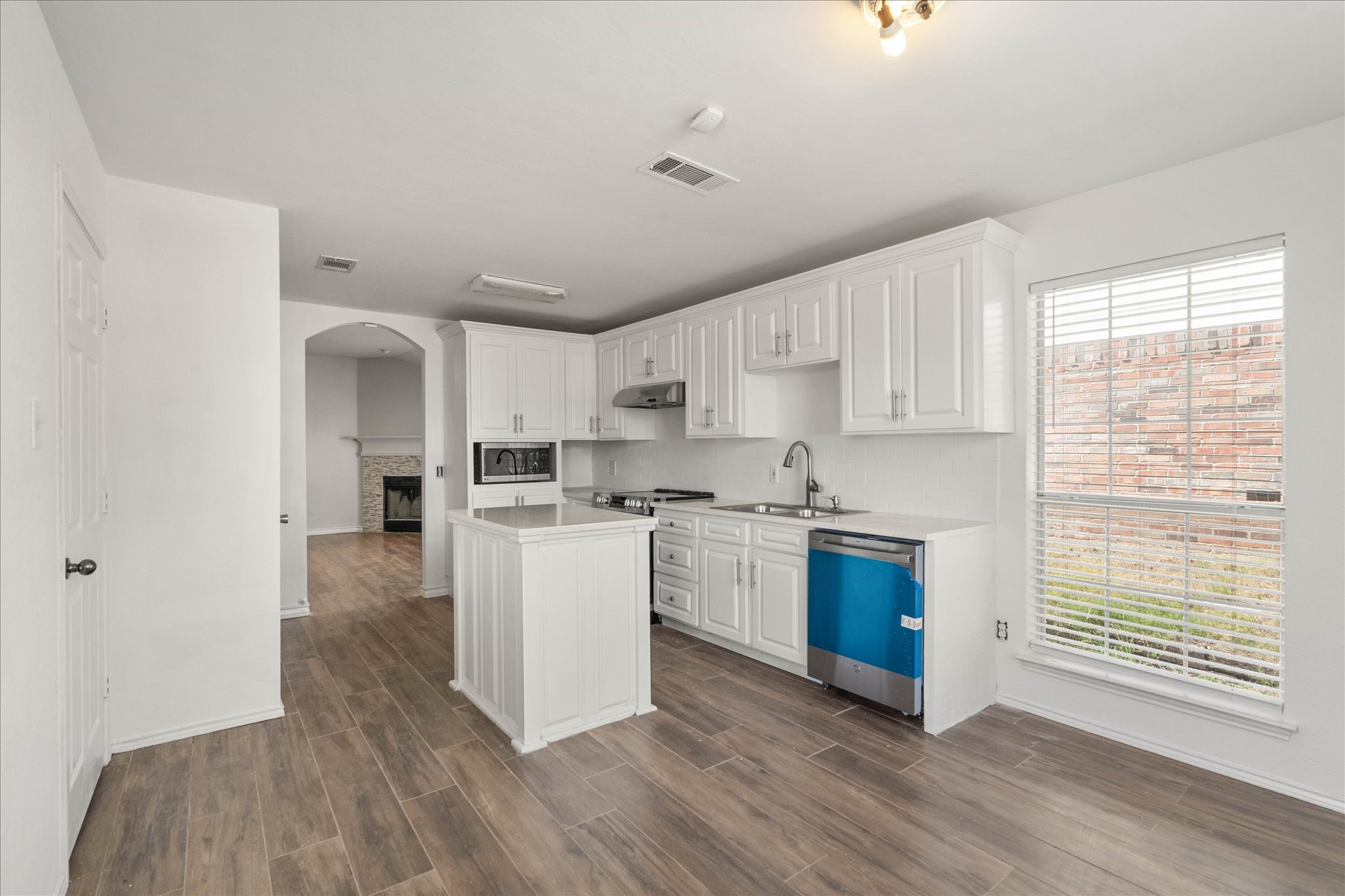 2732 Brea Canyon Road Fort Worth TX 76108