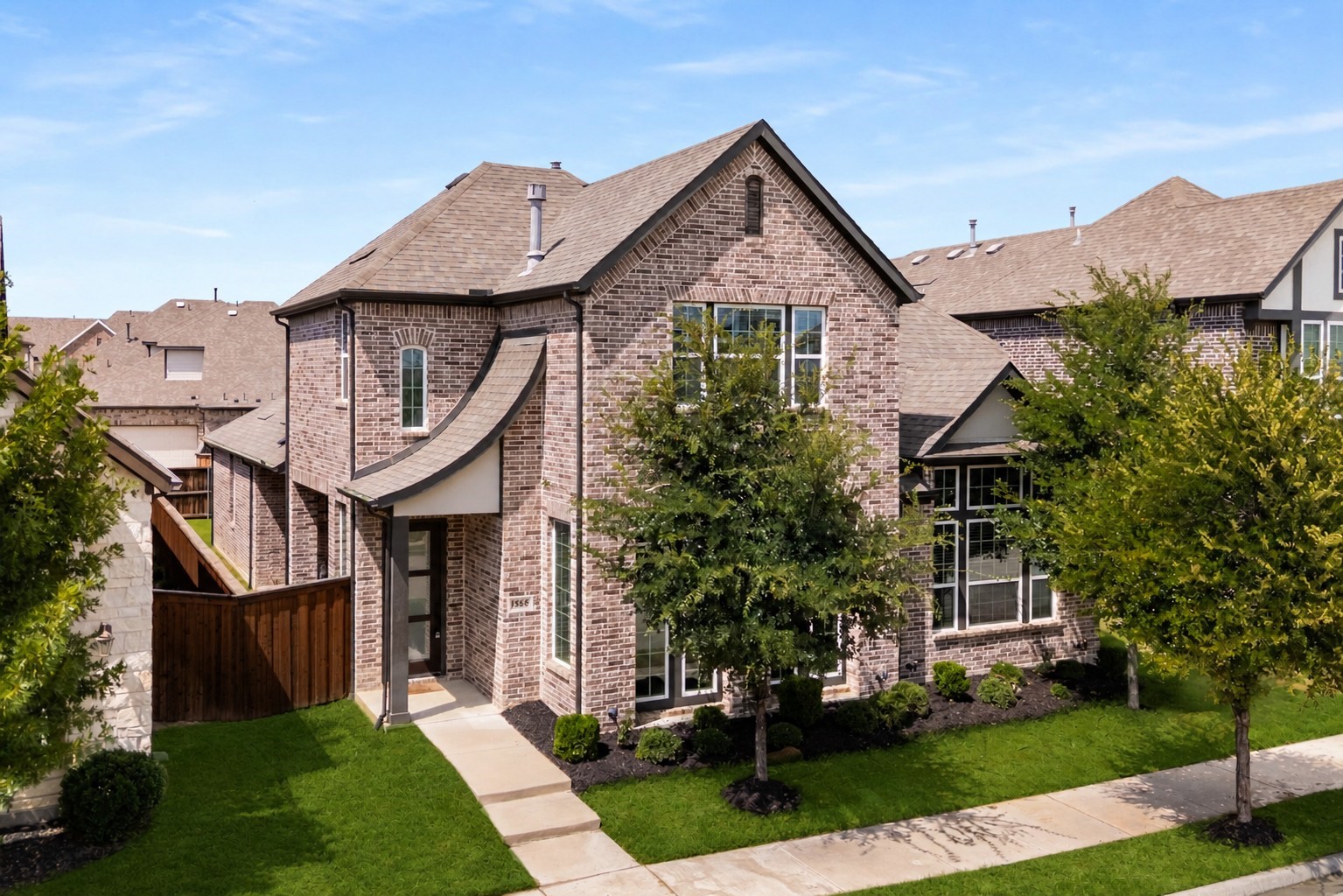 1565 Amesbury Way Farmers Branch TX 75234