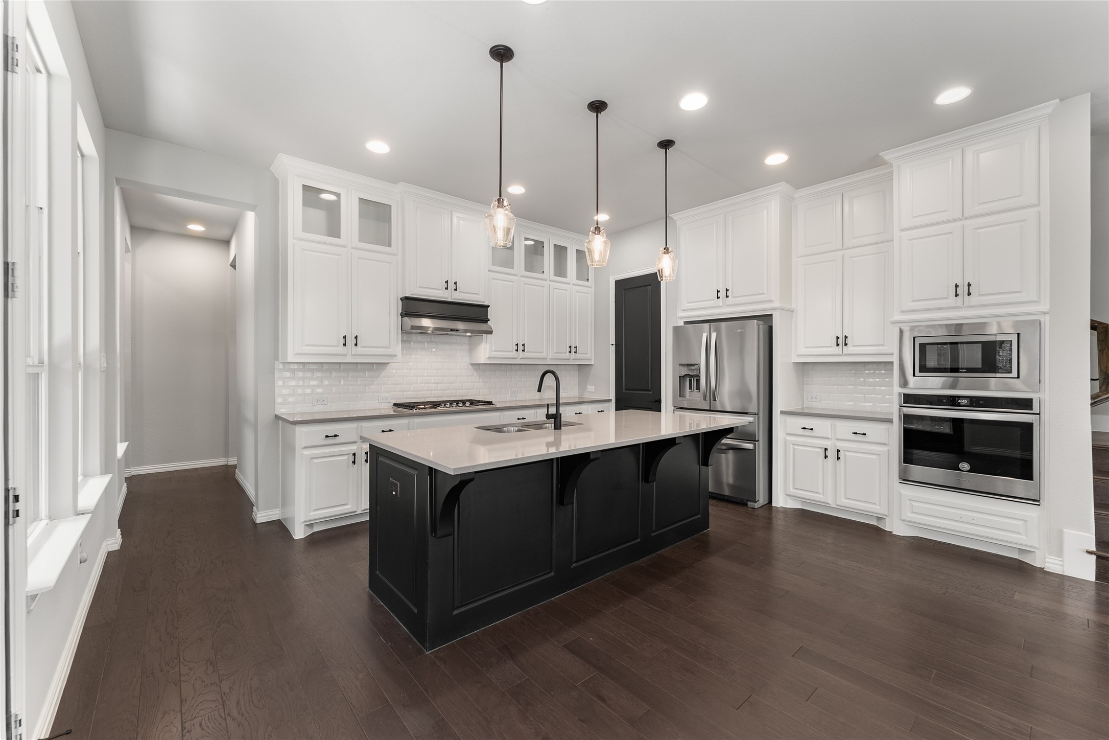 1565 Amesbury Way Farmers Branch TX 75234