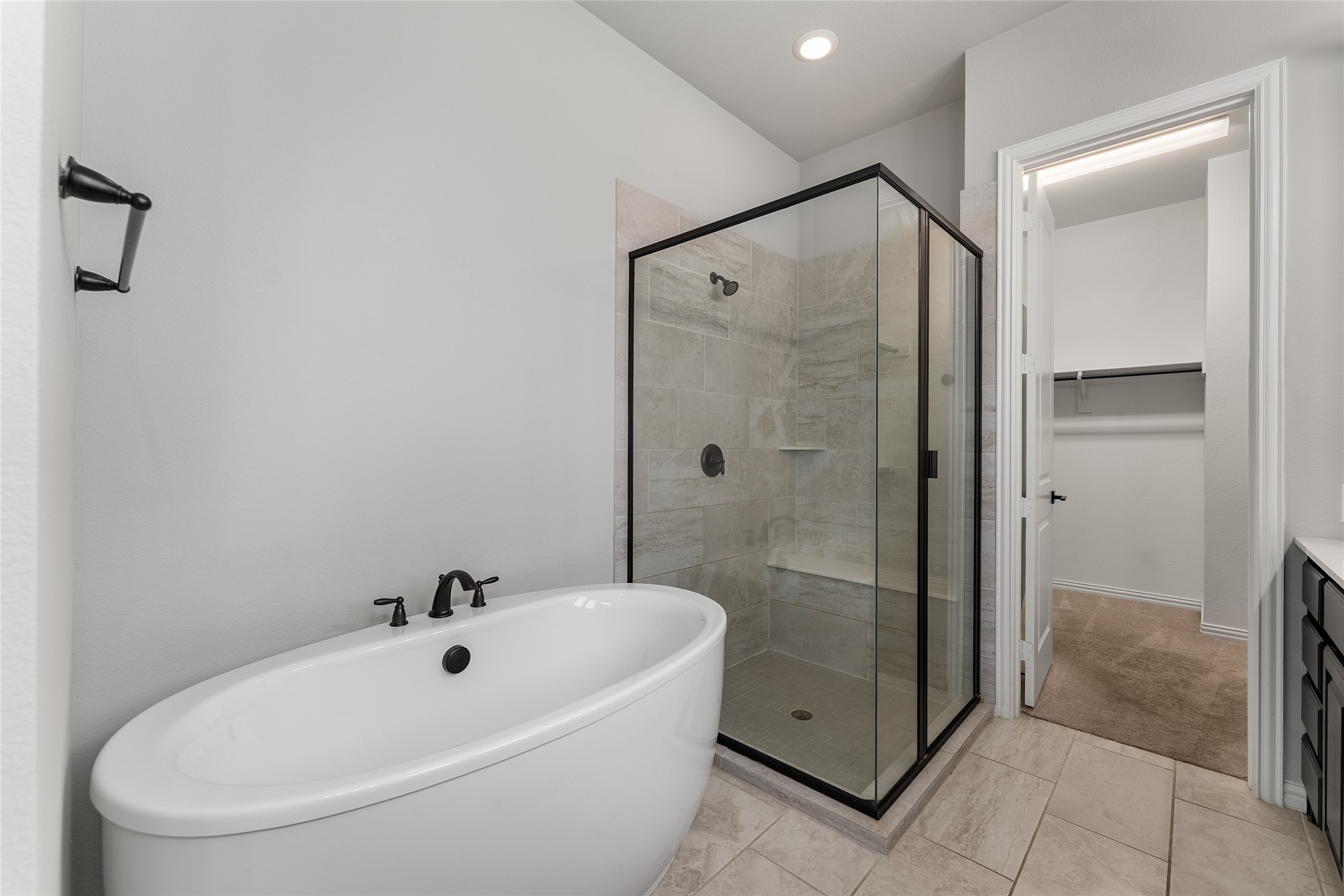 1565 Amesbury Way Farmers Branch TX 75234