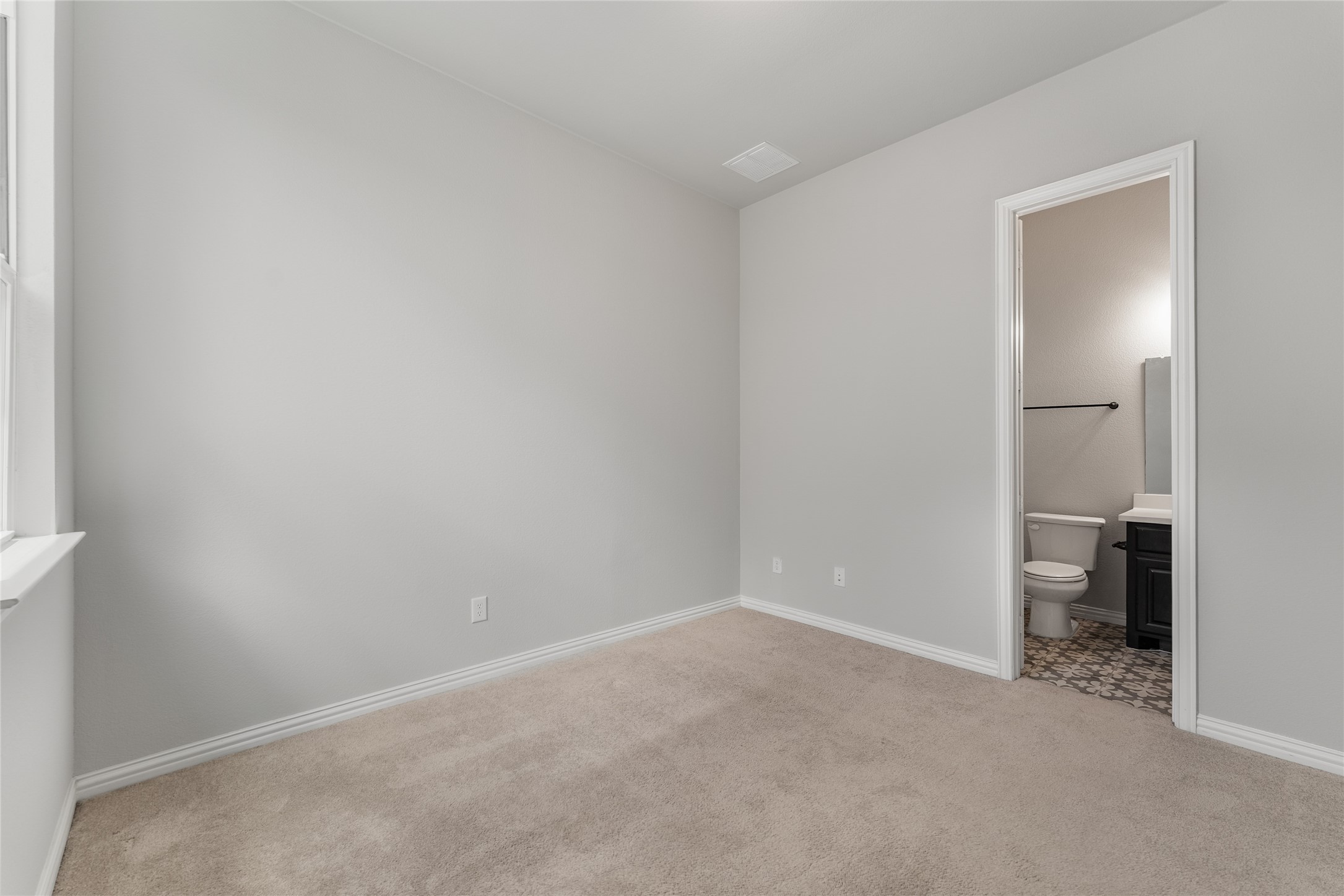 1565 Amesbury Way Farmers Branch TX 75234