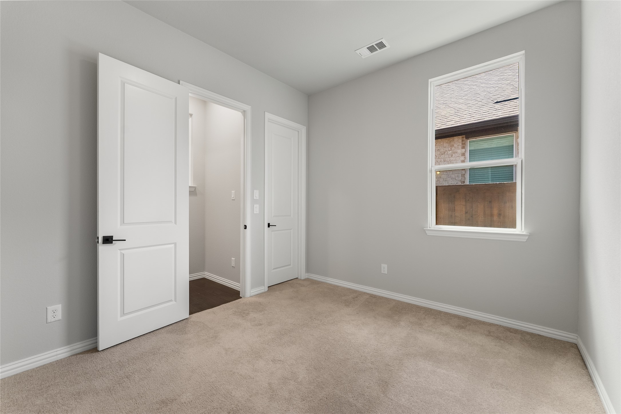1565 Amesbury Way Farmers Branch TX 75234