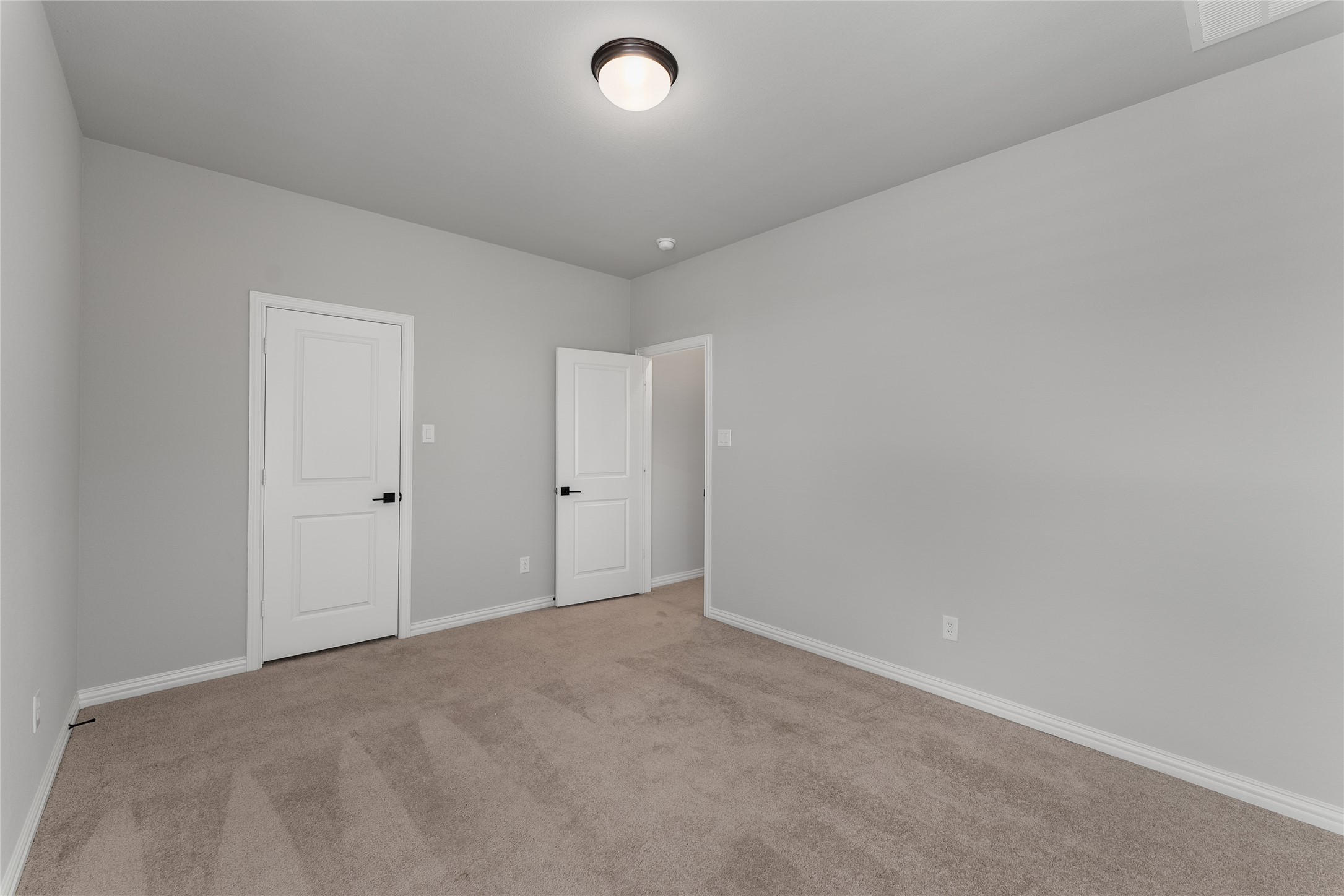 1565 Amesbury Way Farmers Branch TX 75234