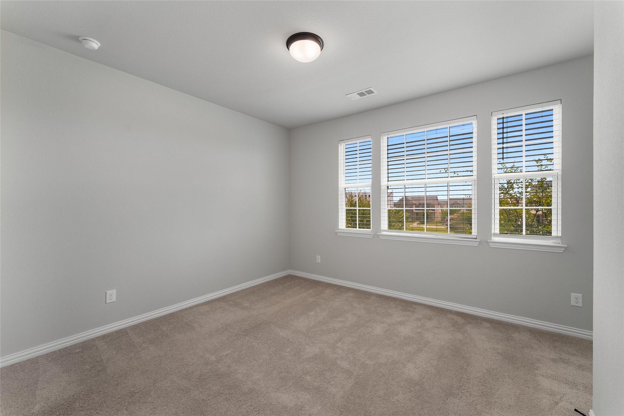 1565 Amesbury Way Farmers Branch TX 75234