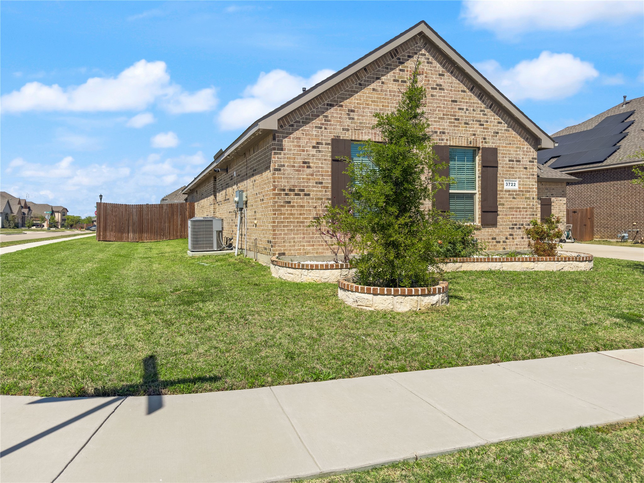 3722 Autumncrest Street Grand Prairie TX 76065