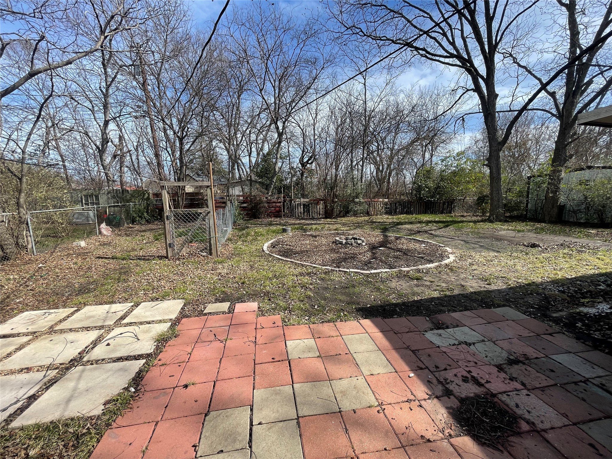 1309 N Binkley Street Sherman TX 75092