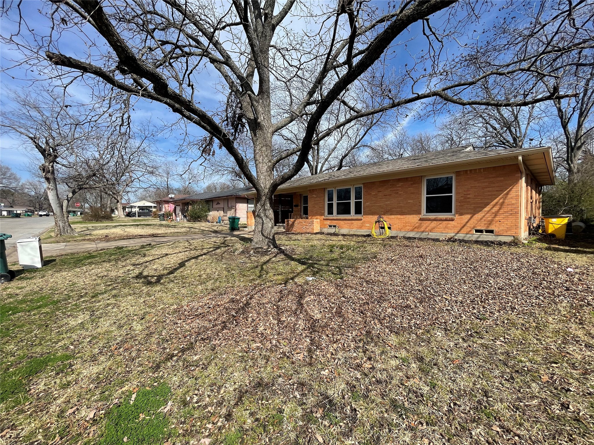 1309 N Binkley Street Sherman TX 75092