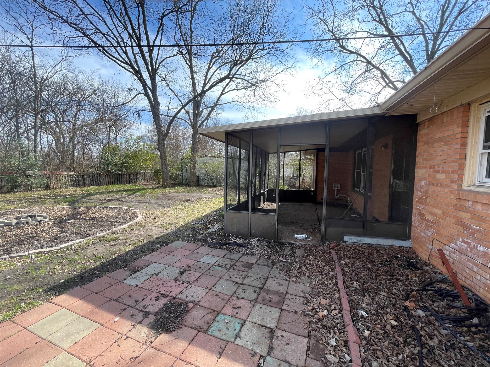 1309 N Binkley Street Sherman TX 75092