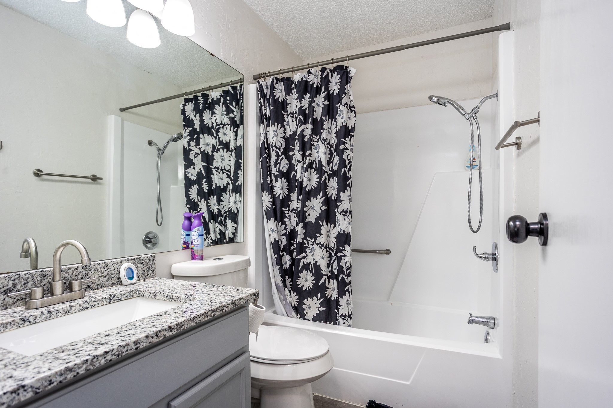 2734 Sherry Street Arlington TX 76014