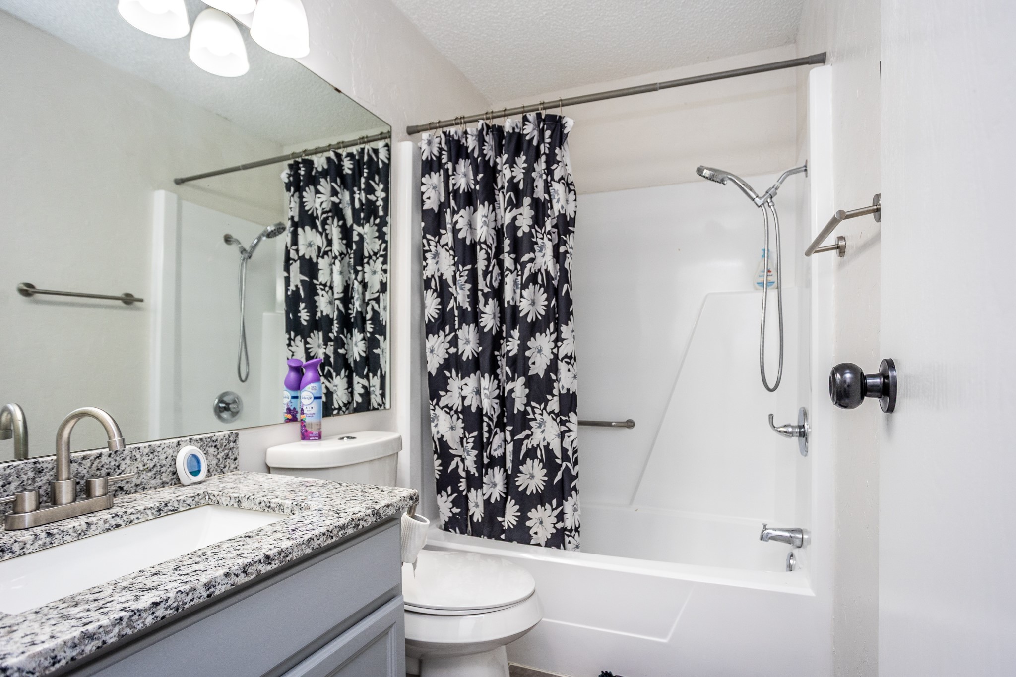 2734 Sherry Street Arlington TX 76014