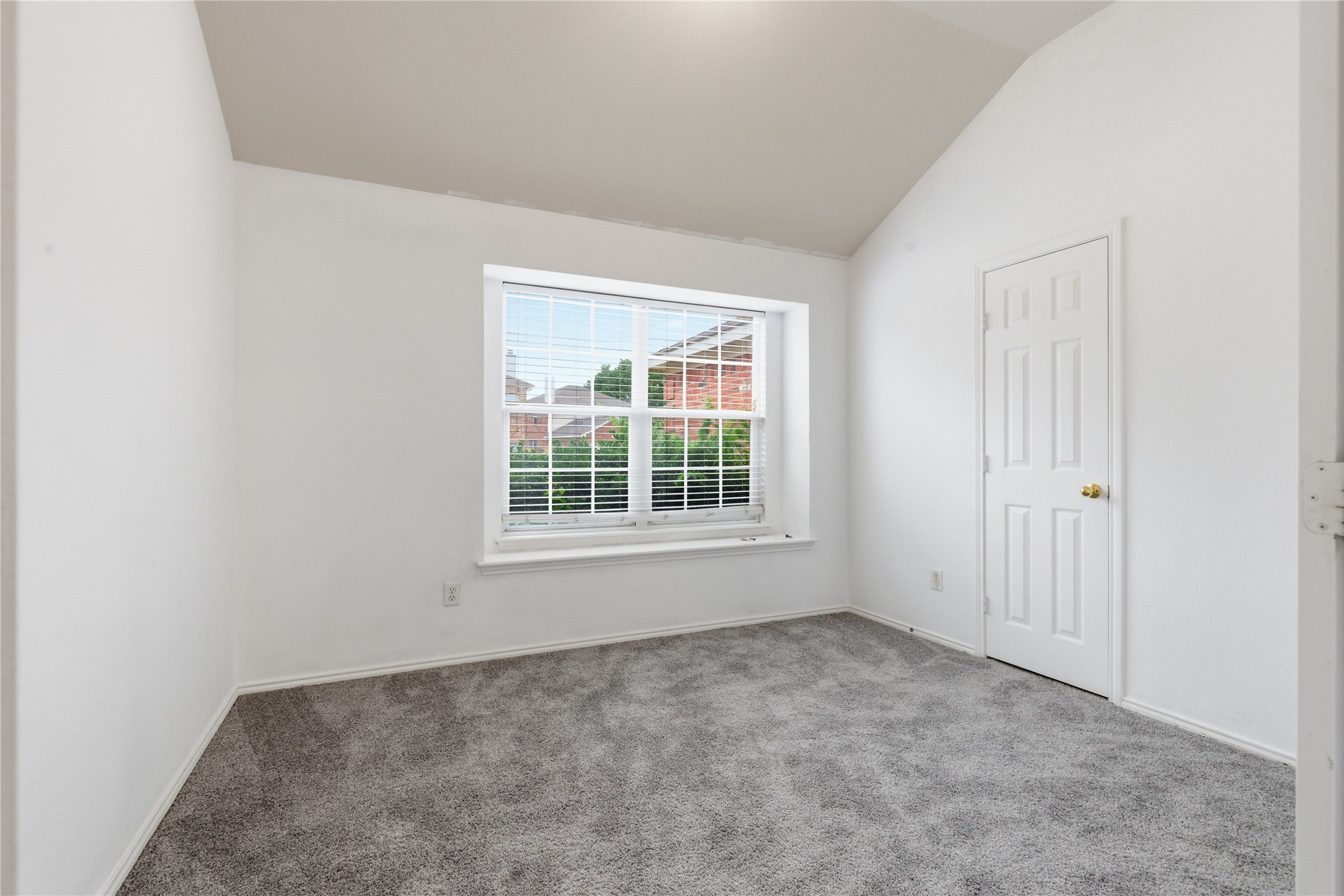 13609 Justice Court Euless TX 76040