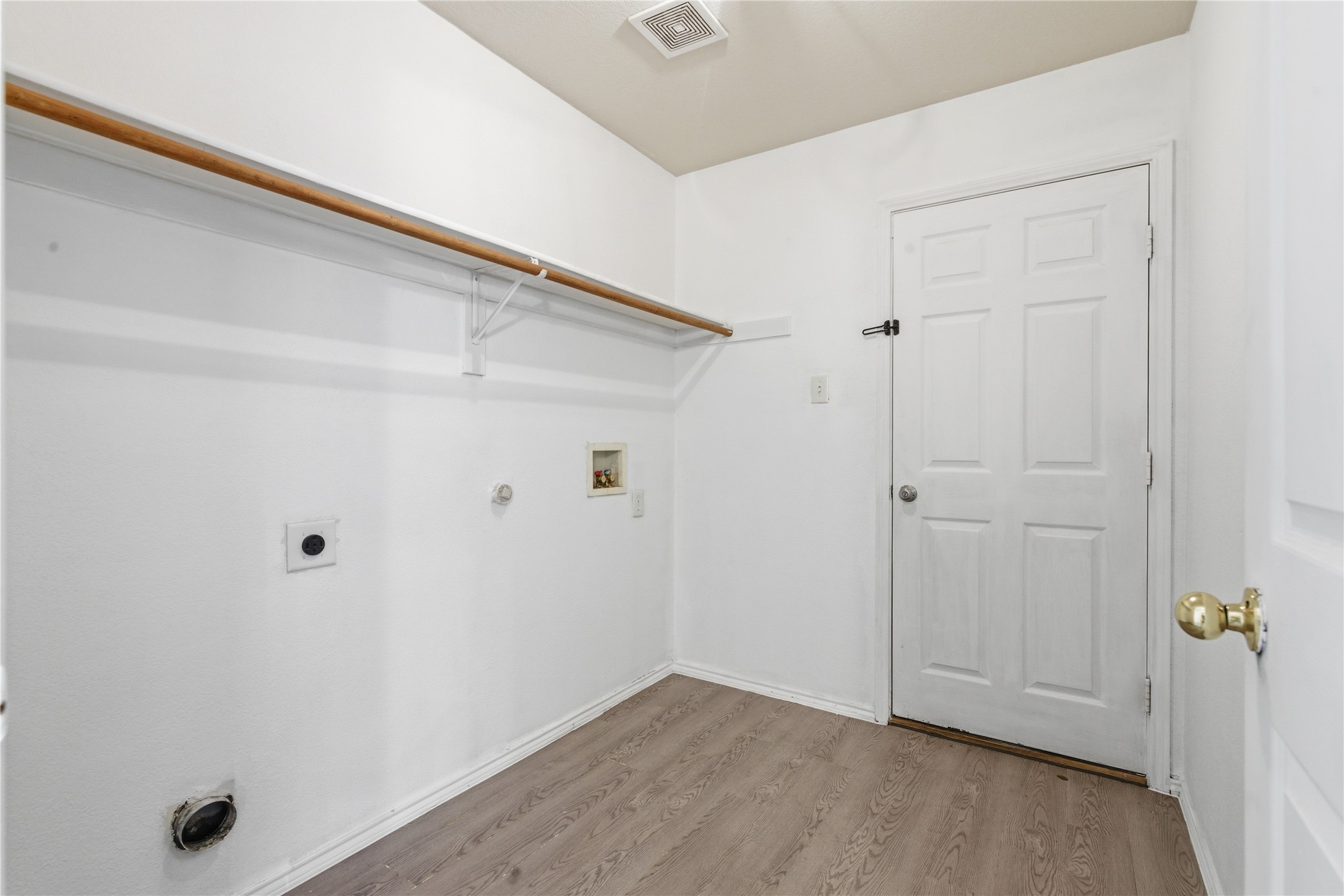 13609 Justice Court Euless TX 76040