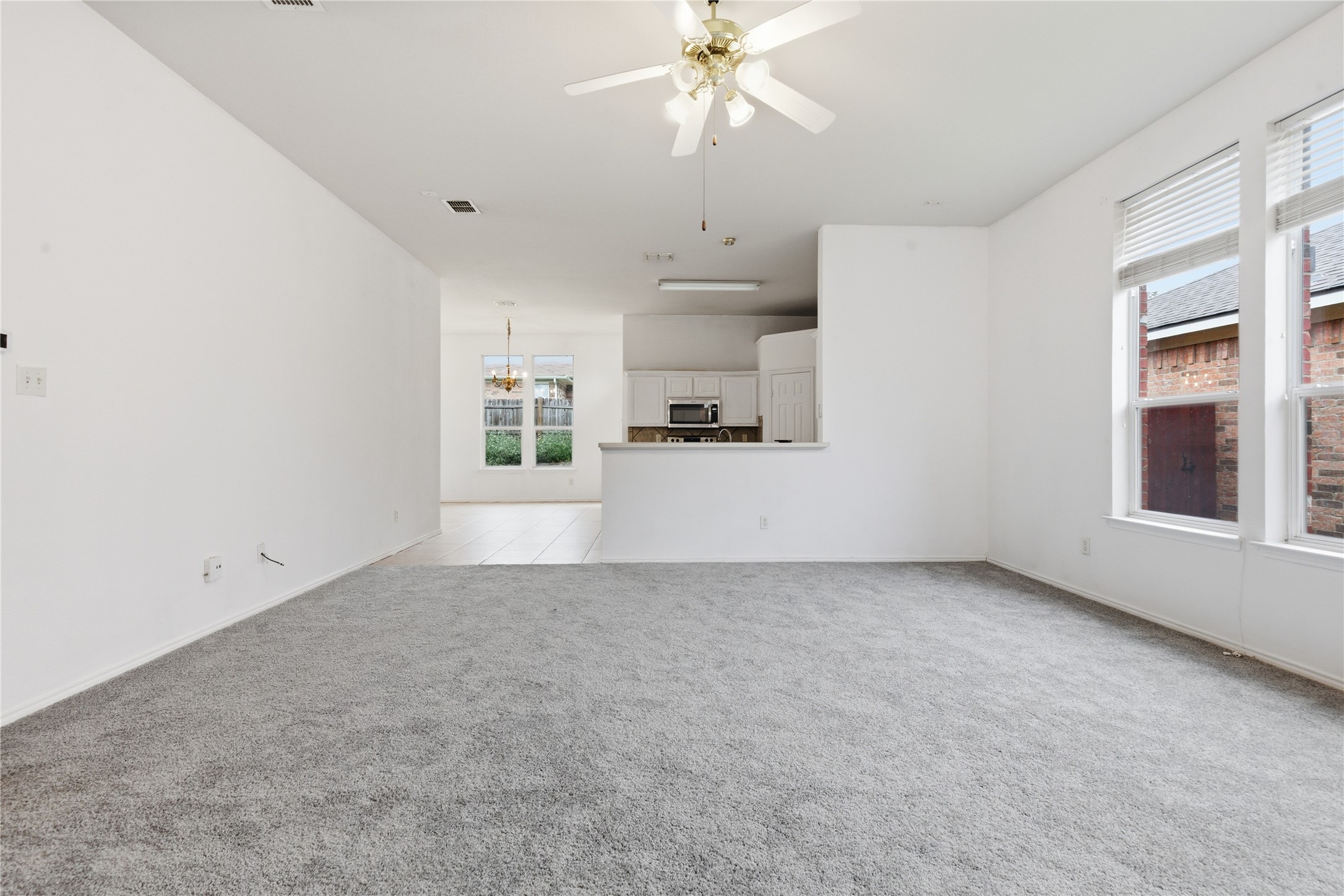 13609 Justice Court Euless TX 76040