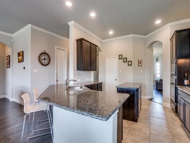 321 Valentino Grand Prairie TX 75052