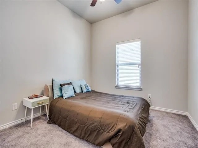321 Valentino Grand Prairie TX 75052
