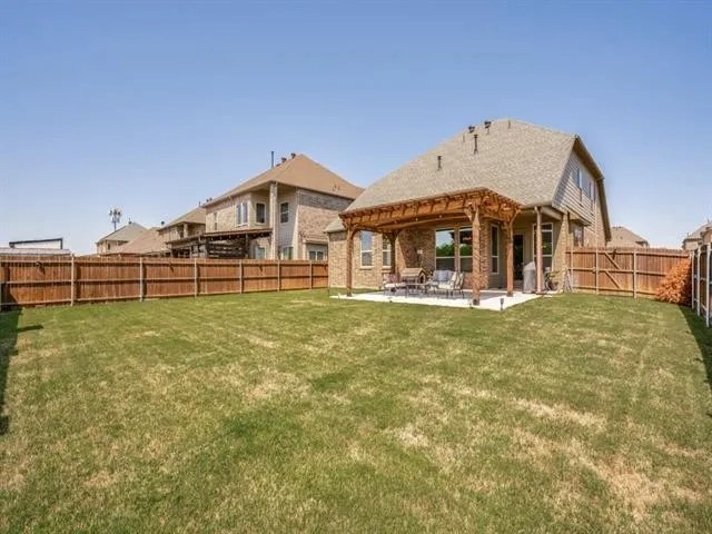 321 Valentino Grand Prairie TX 75052