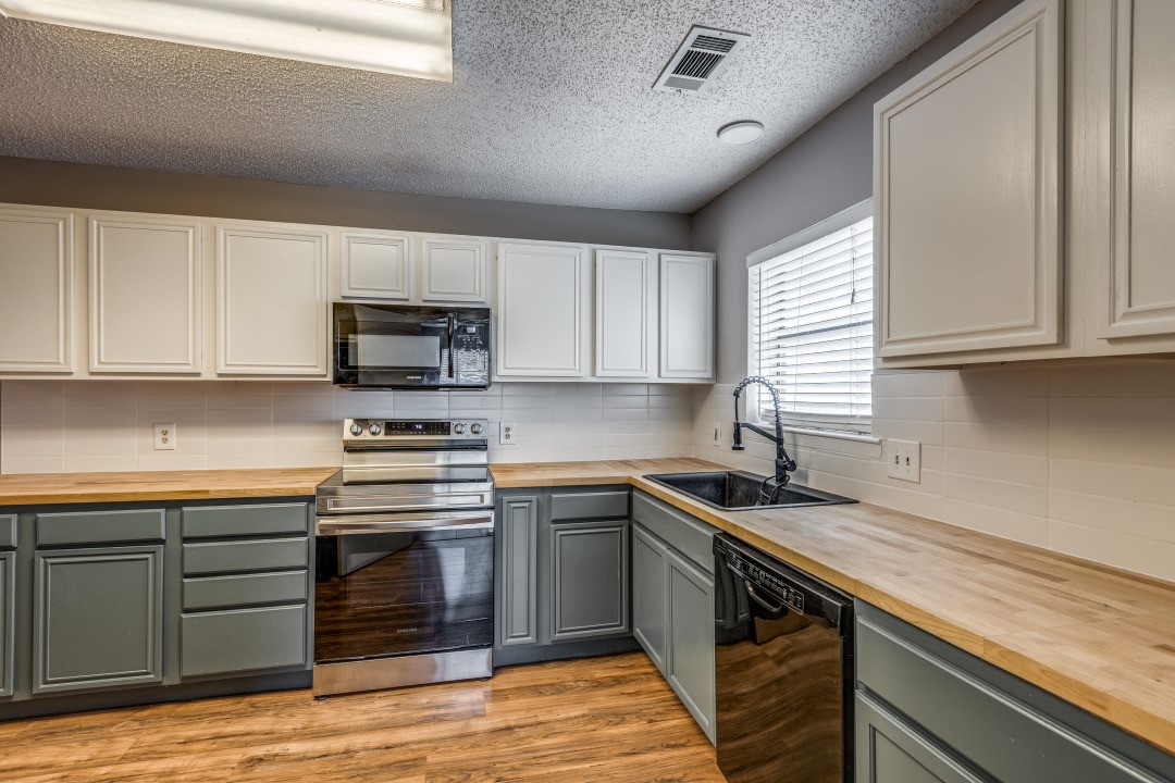 312 Mockingbird Lane Denton TX 76209