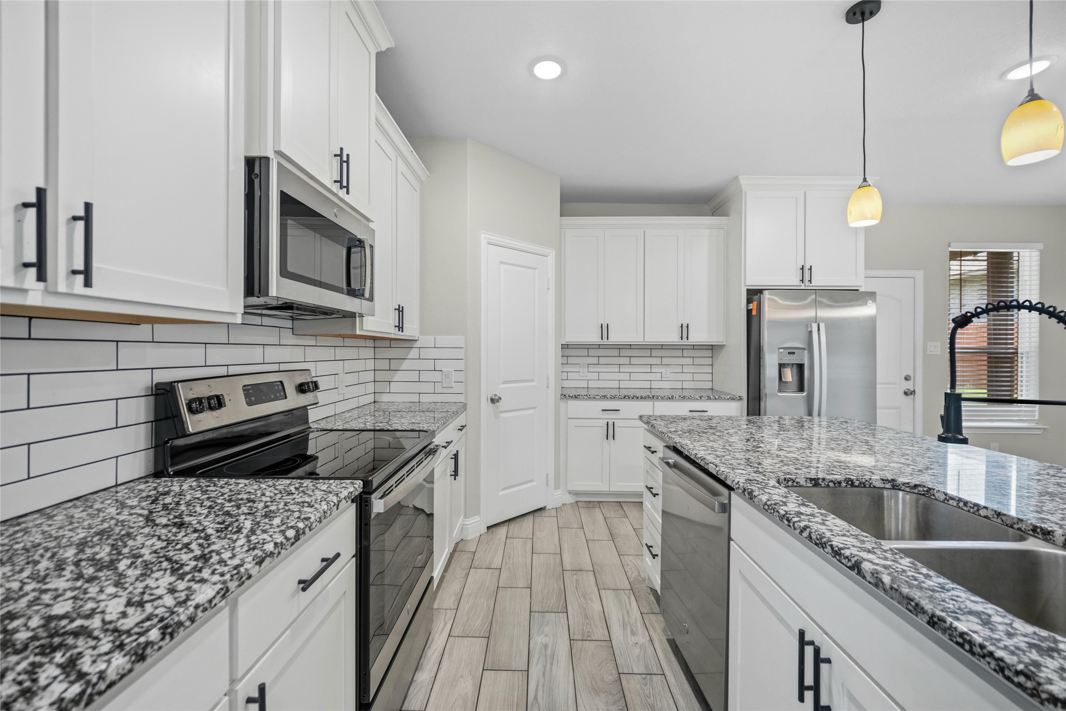 2125 Beaumont Street Grand Prairie TX 75051