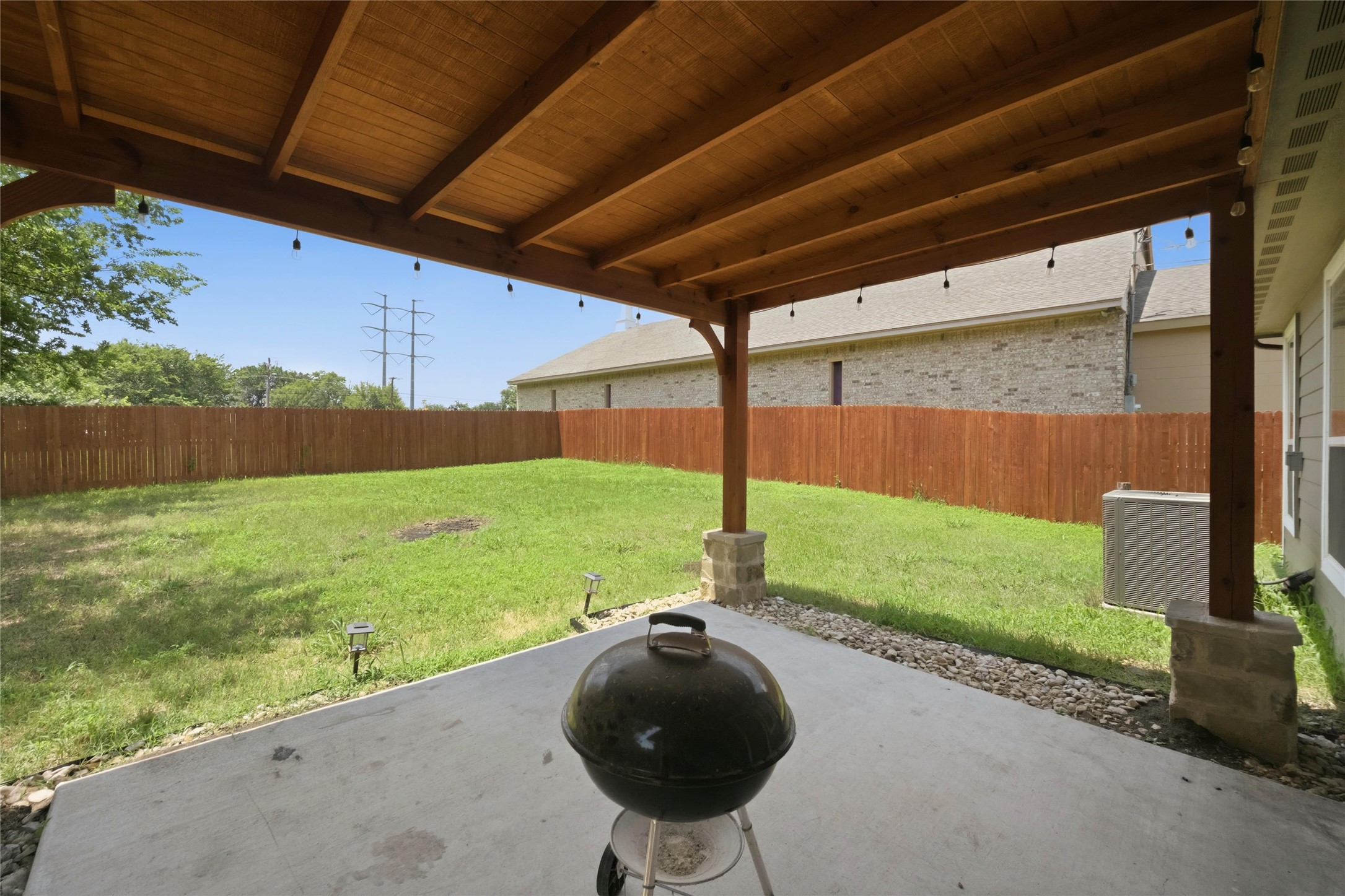 2125 Beaumont Street Grand Prairie TX 75051