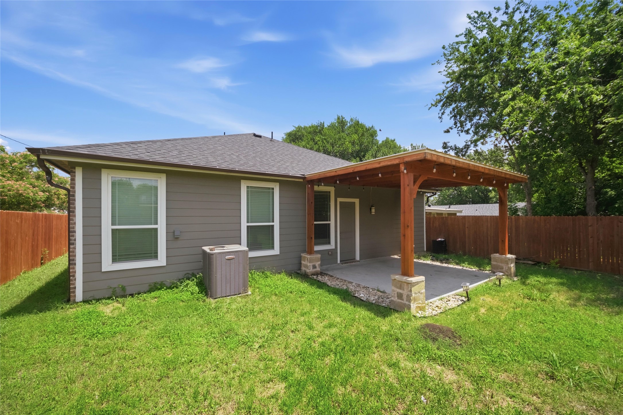 2125 Beaumont Street Grand Prairie TX 75051