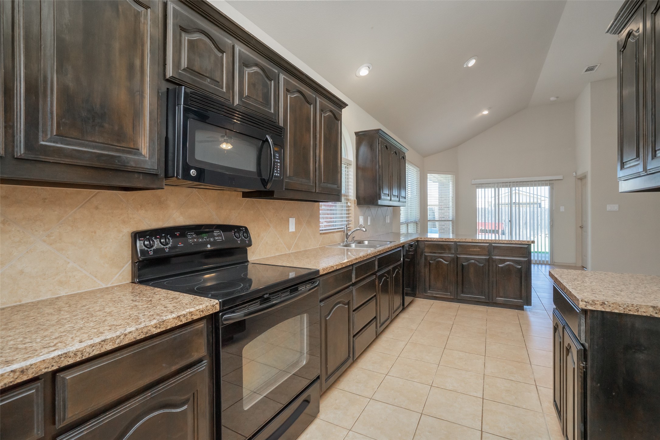 1437 Castlegar Lane Fort Worth TX 76247