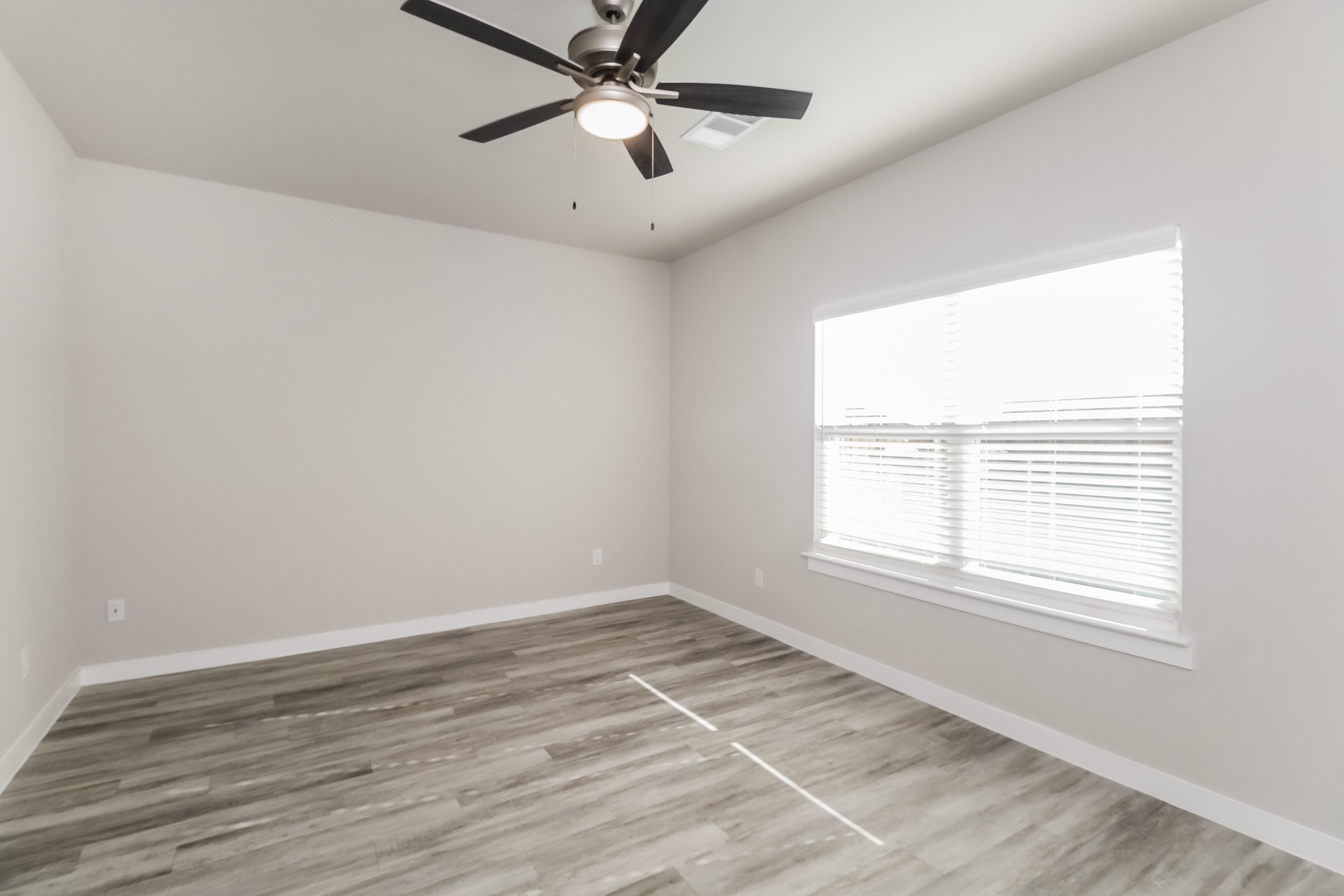 332 Niki Drive Lewisville TX 75057