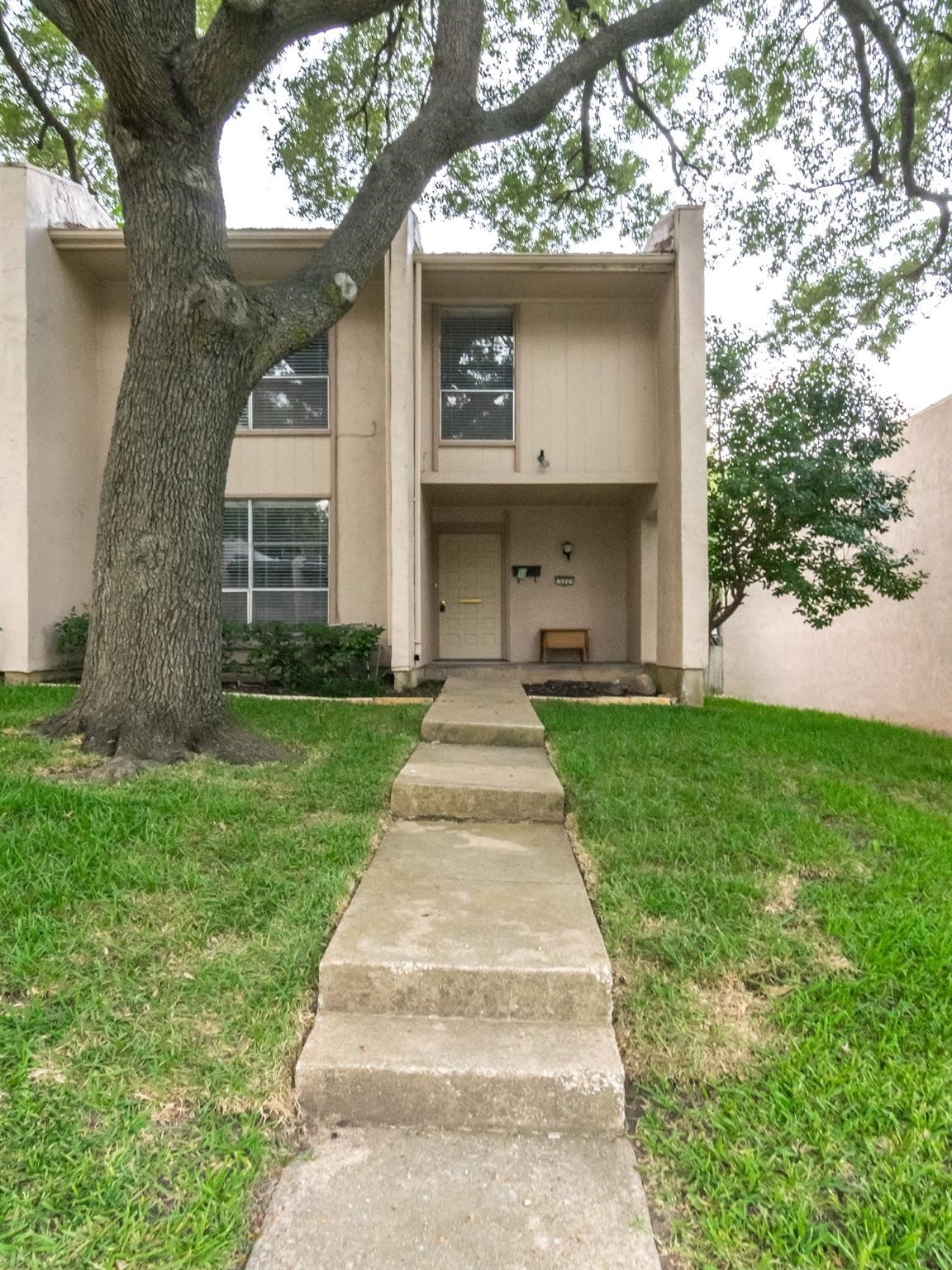 317 Valley Park Drive Garland TX 75043