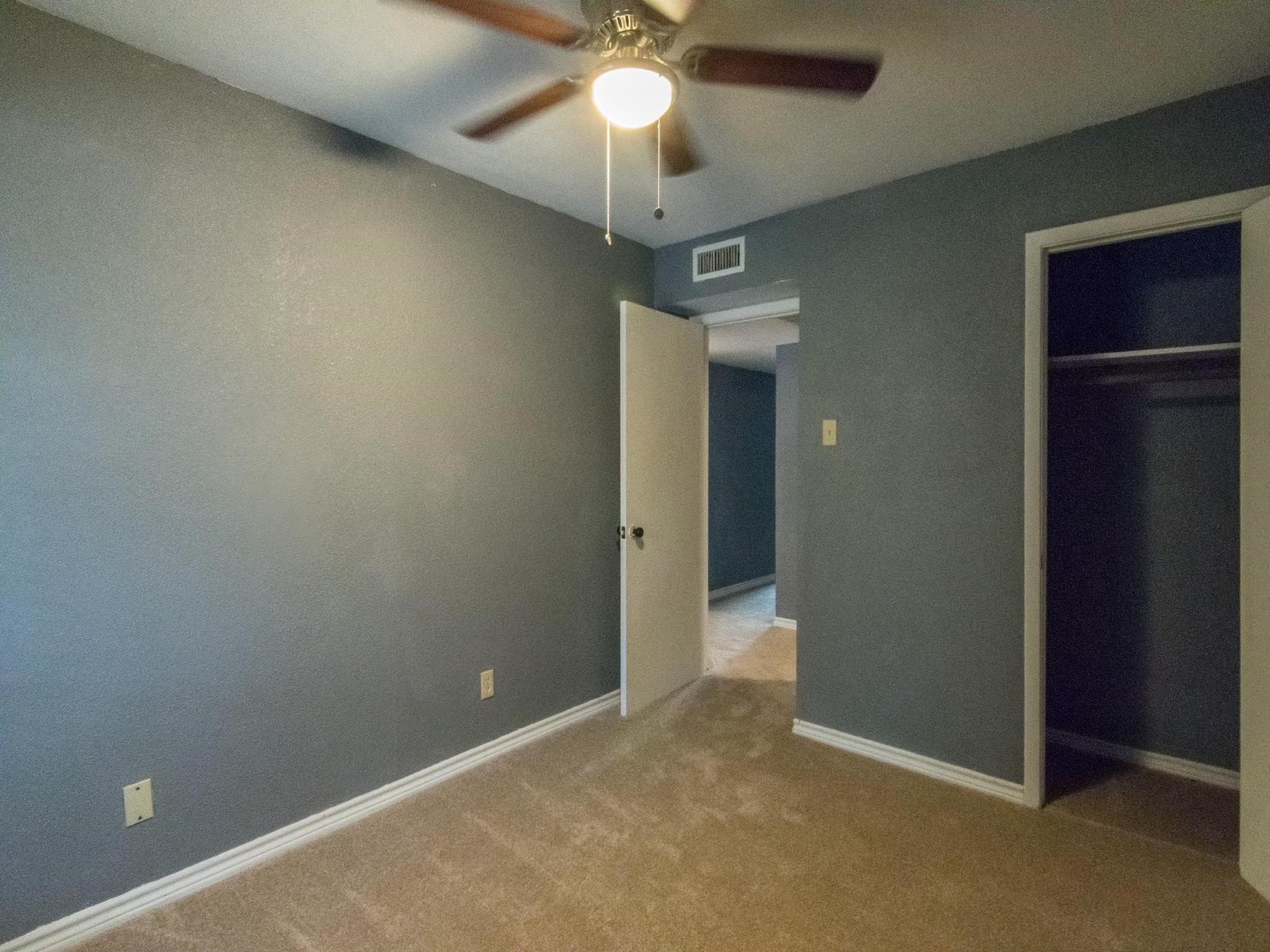 317 Valley Park Drive Garland TX 75043