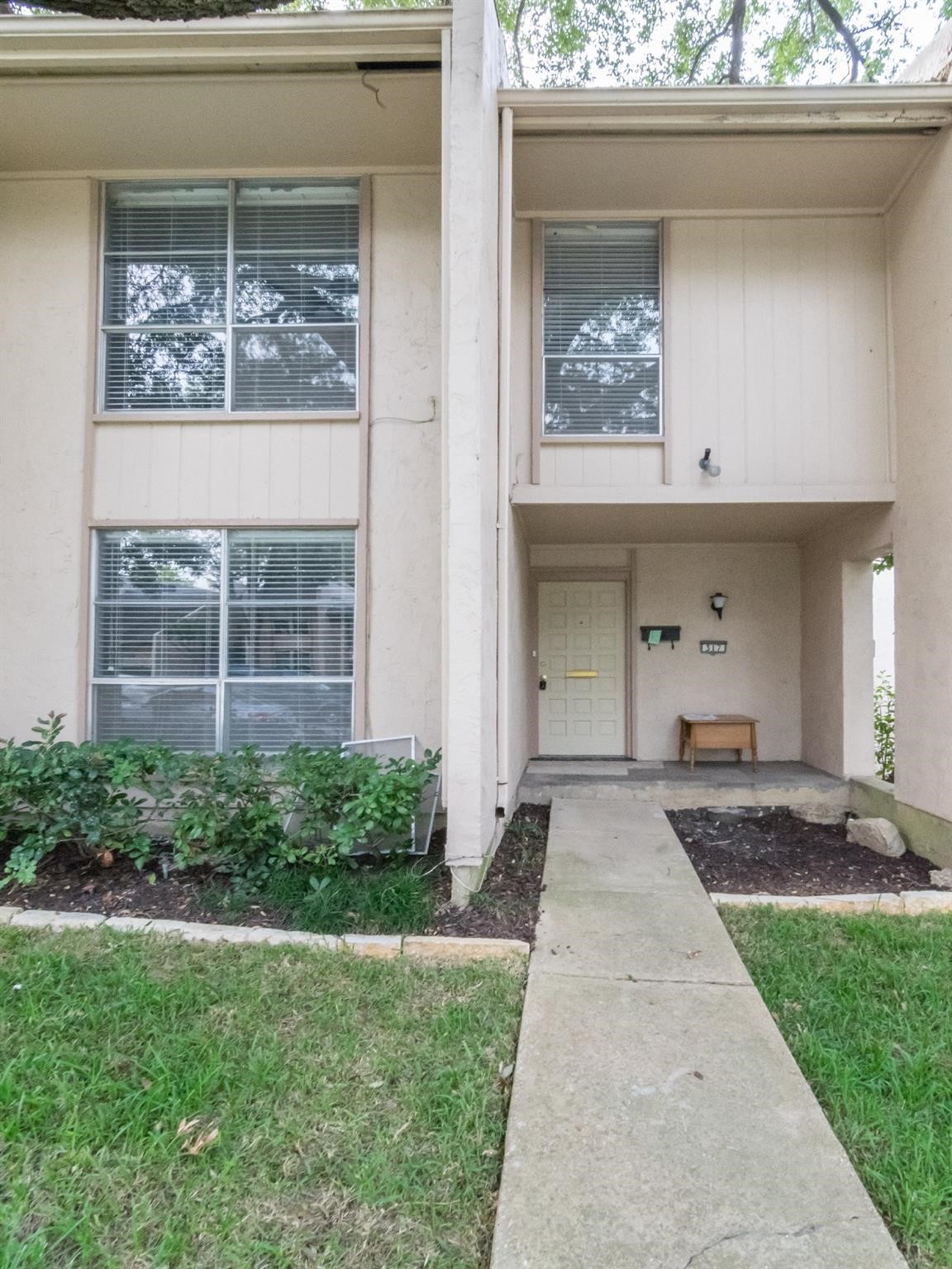 317 Valley Park Drive Garland TX 75043