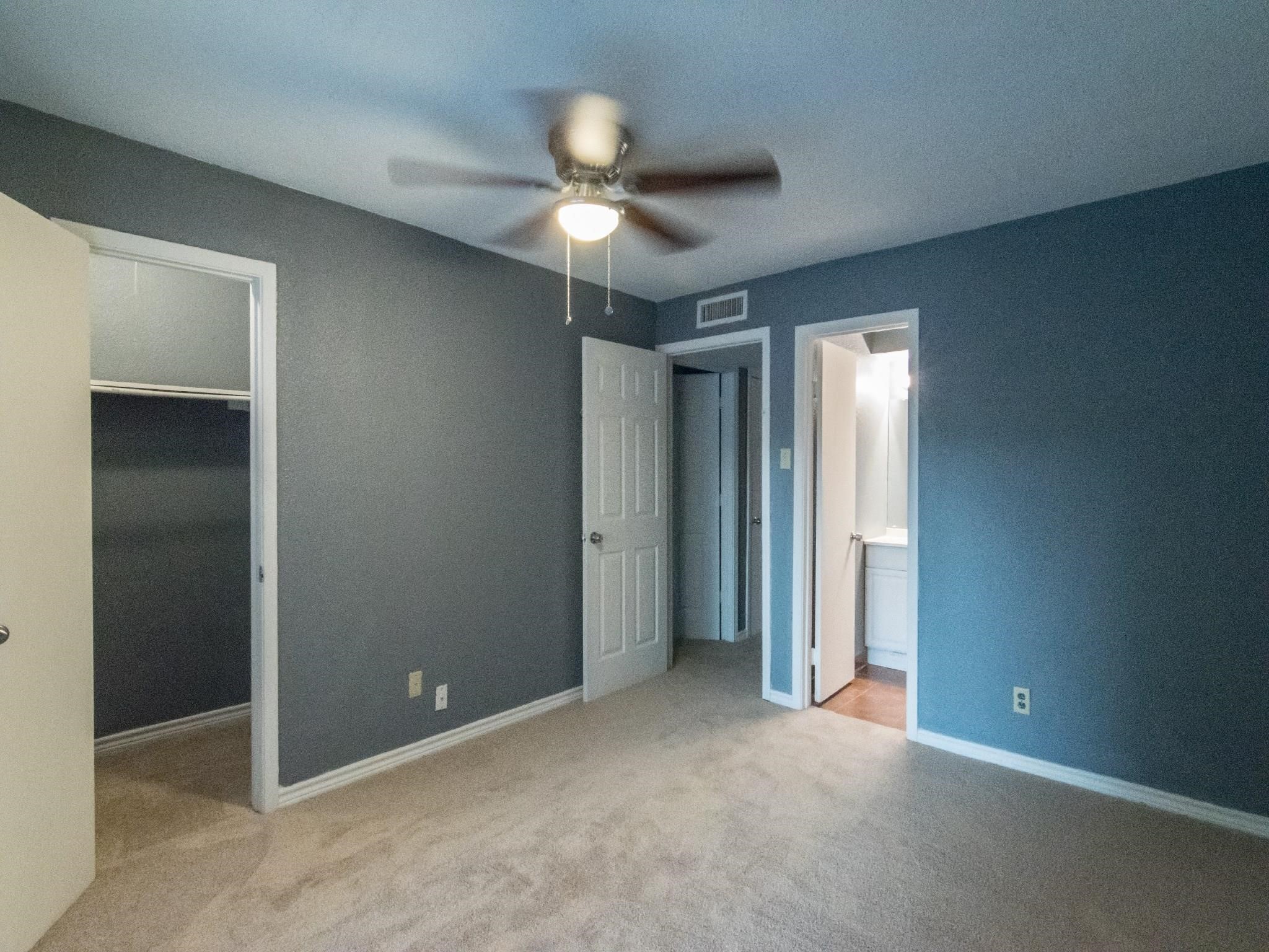 317 Valley Park Drive Garland TX 75043