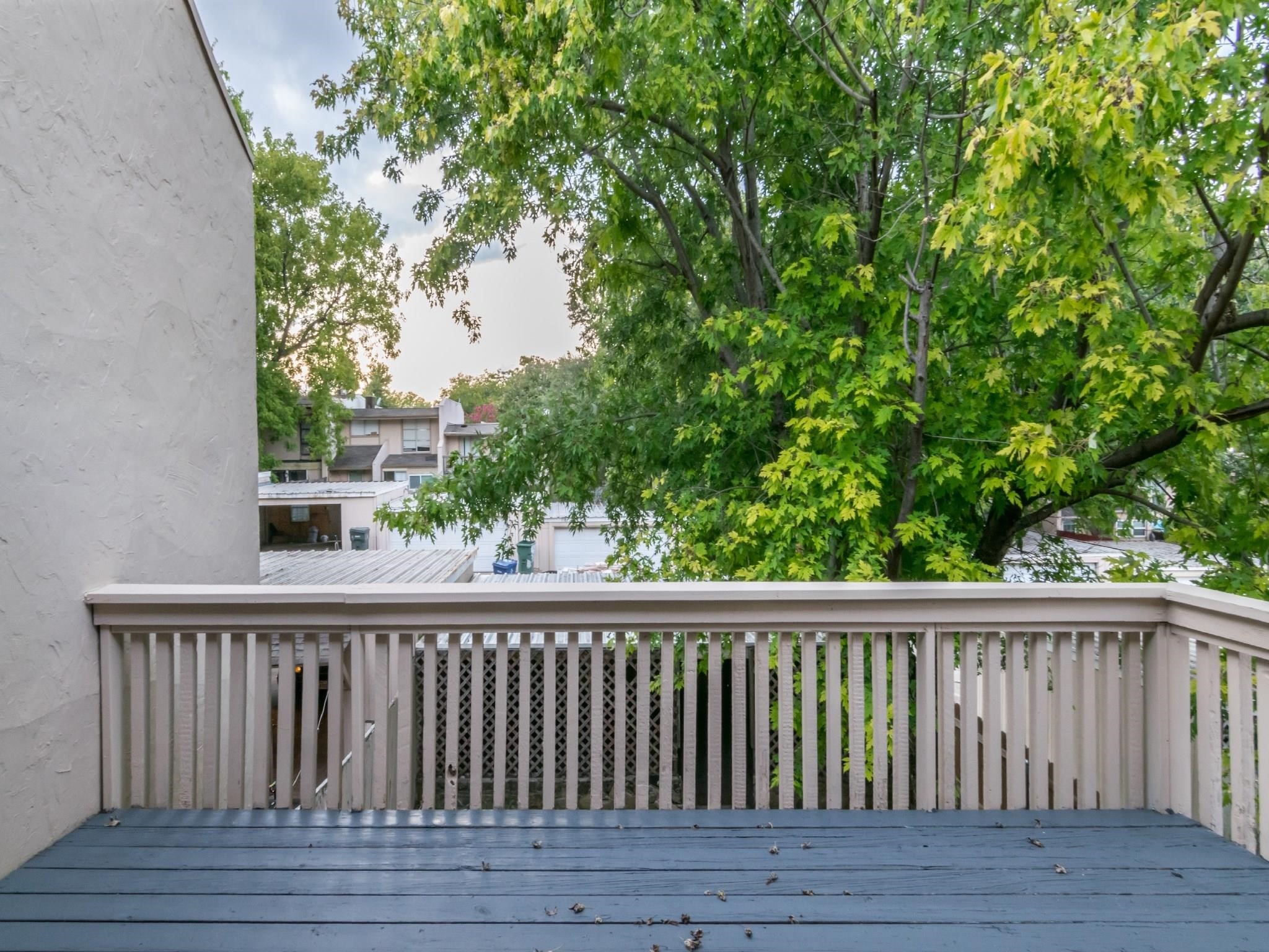 317 Valley Park Drive Garland TX 75043