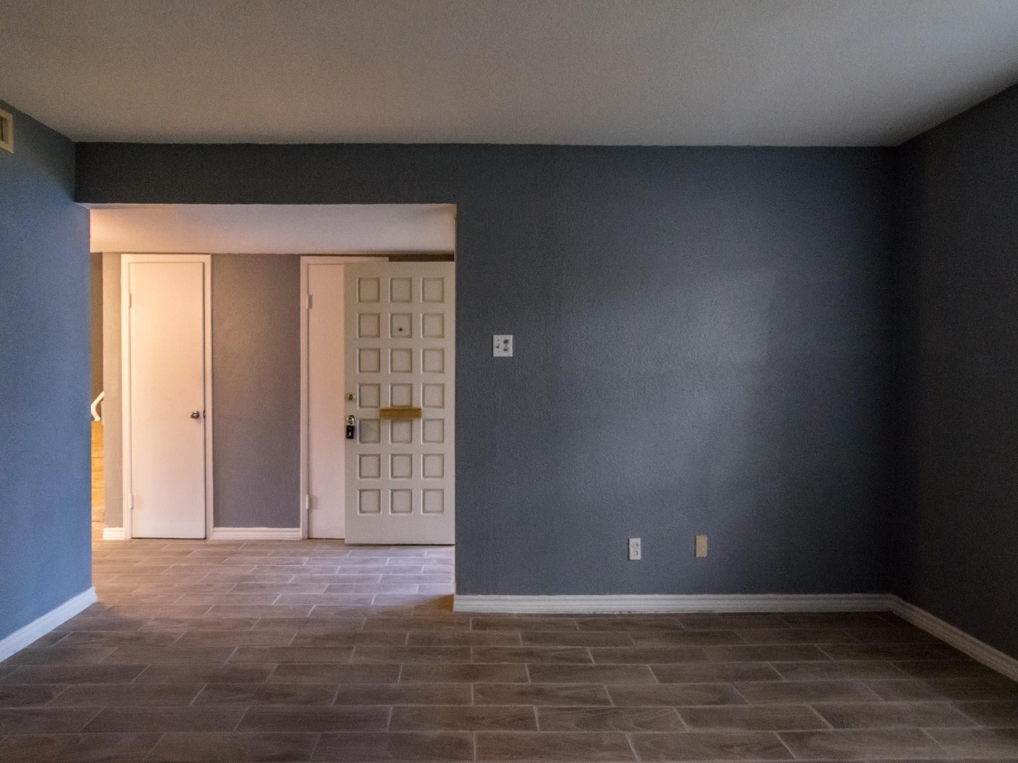 317 Valley Park Drive Garland TX 75043