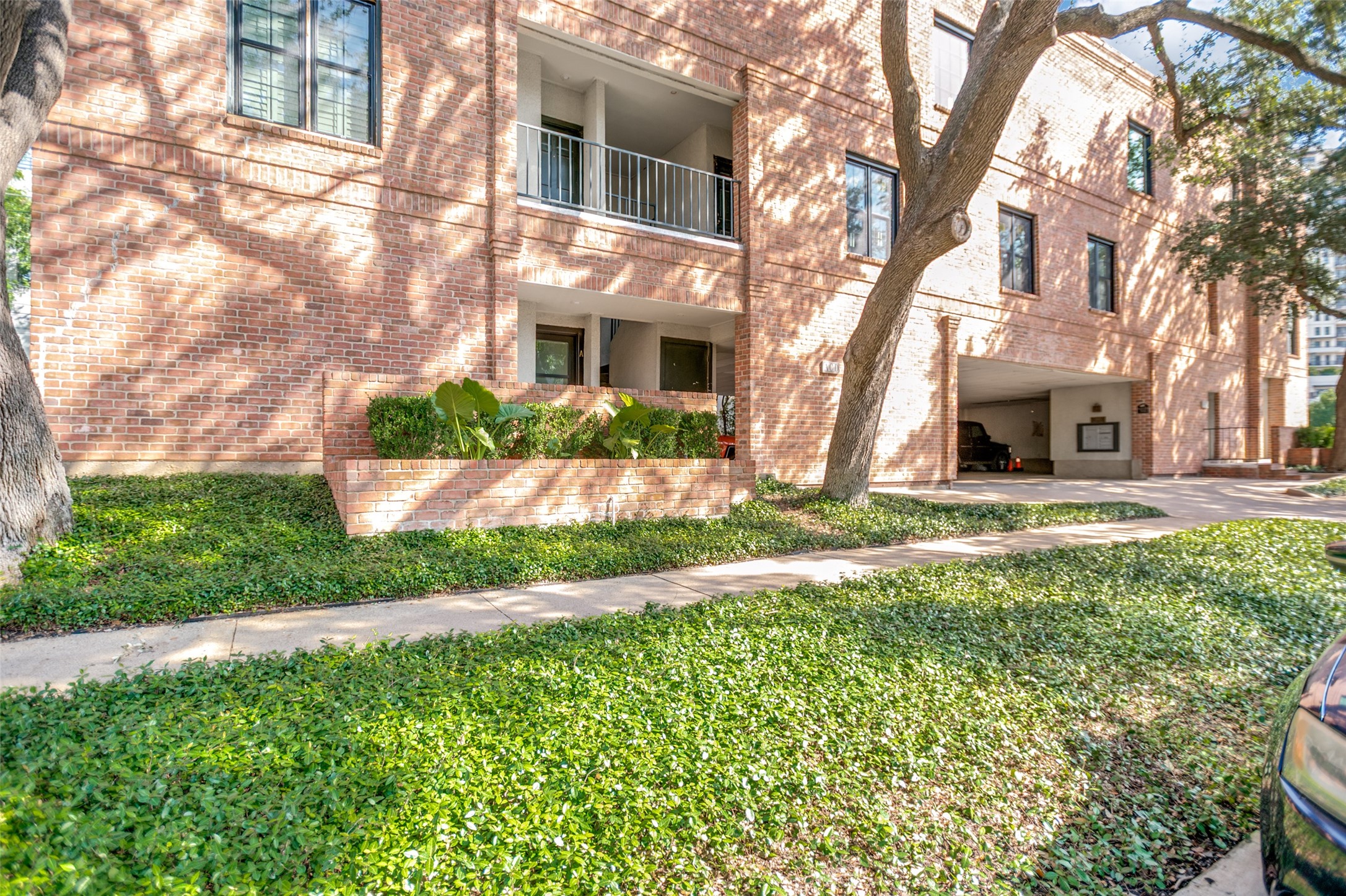 3905 Gilbert Avenue Dallas TX 75219