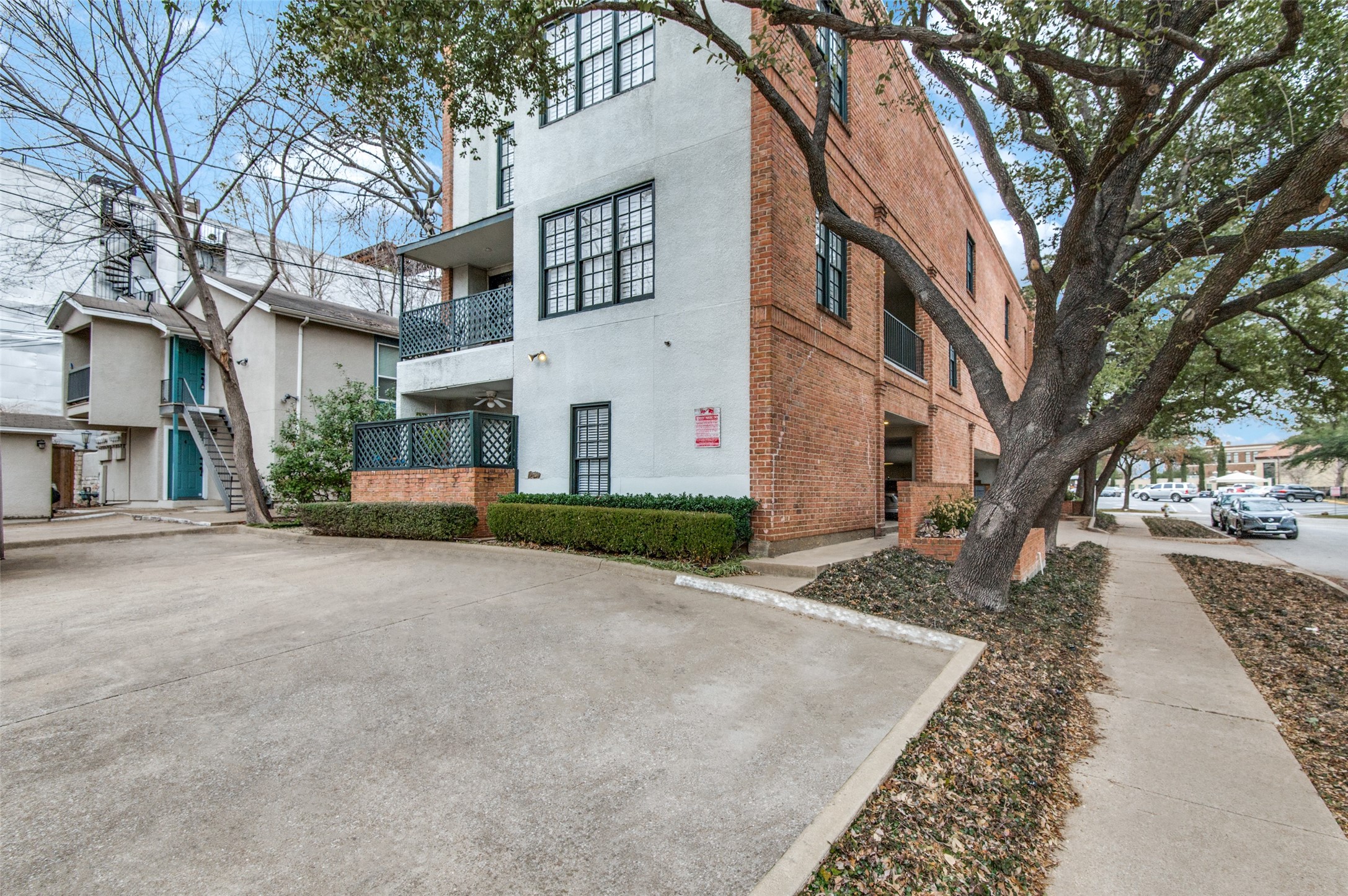 3905 Gilbert Avenue Dallas TX 75219