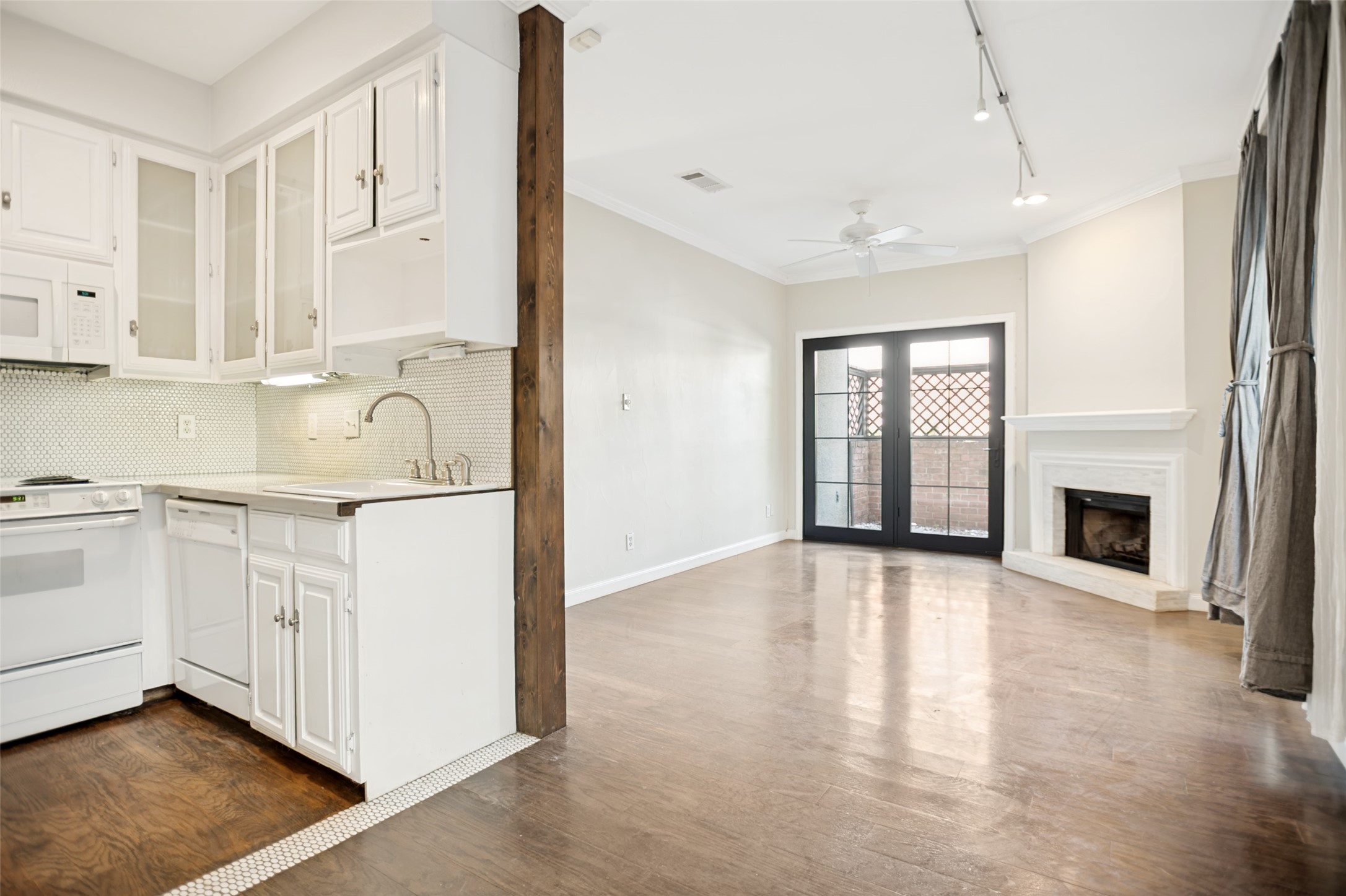 3905 Gilbert Avenue Dallas TX 75219
