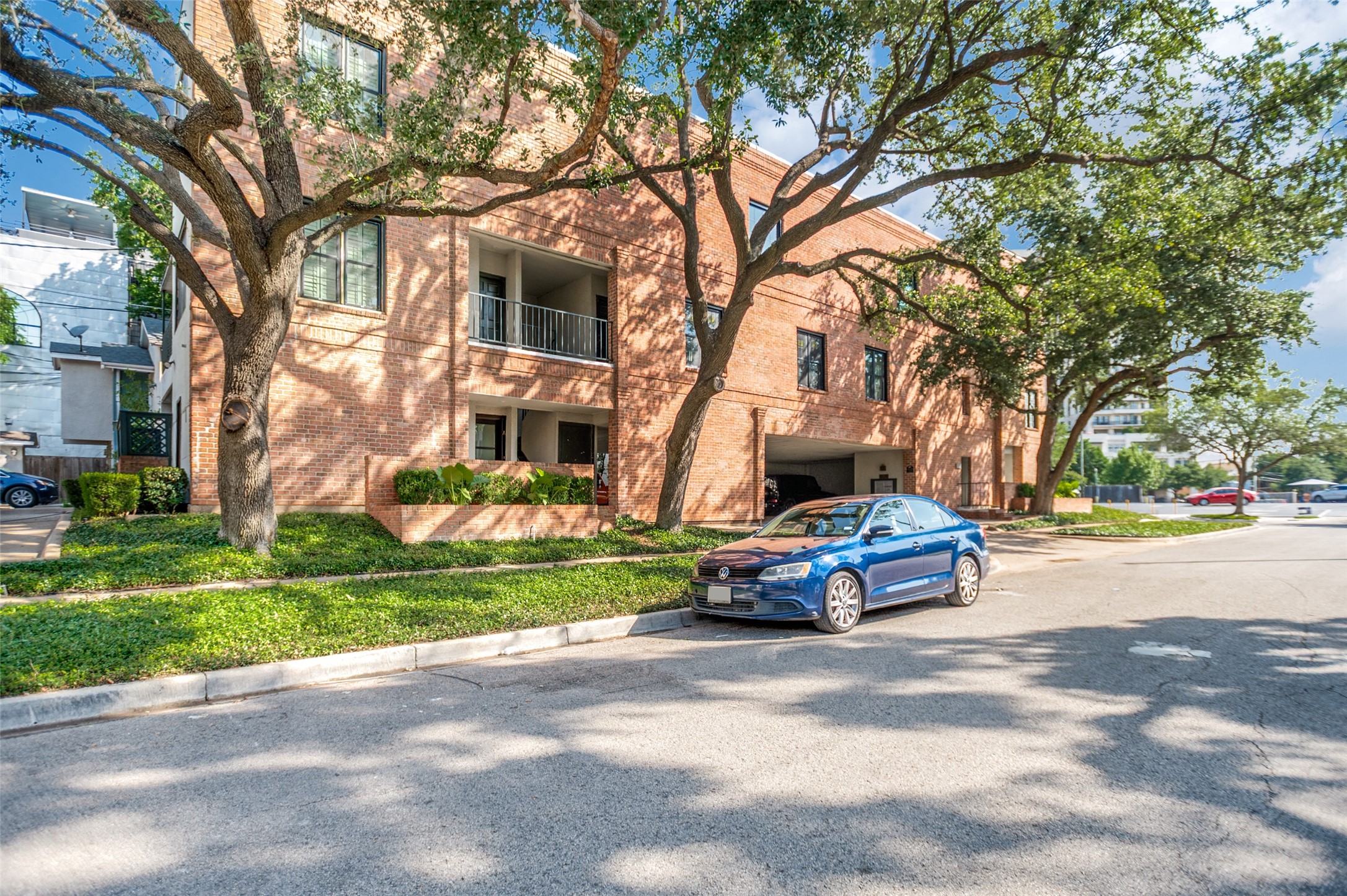 3905 Gilbert Avenue Dallas TX 75219