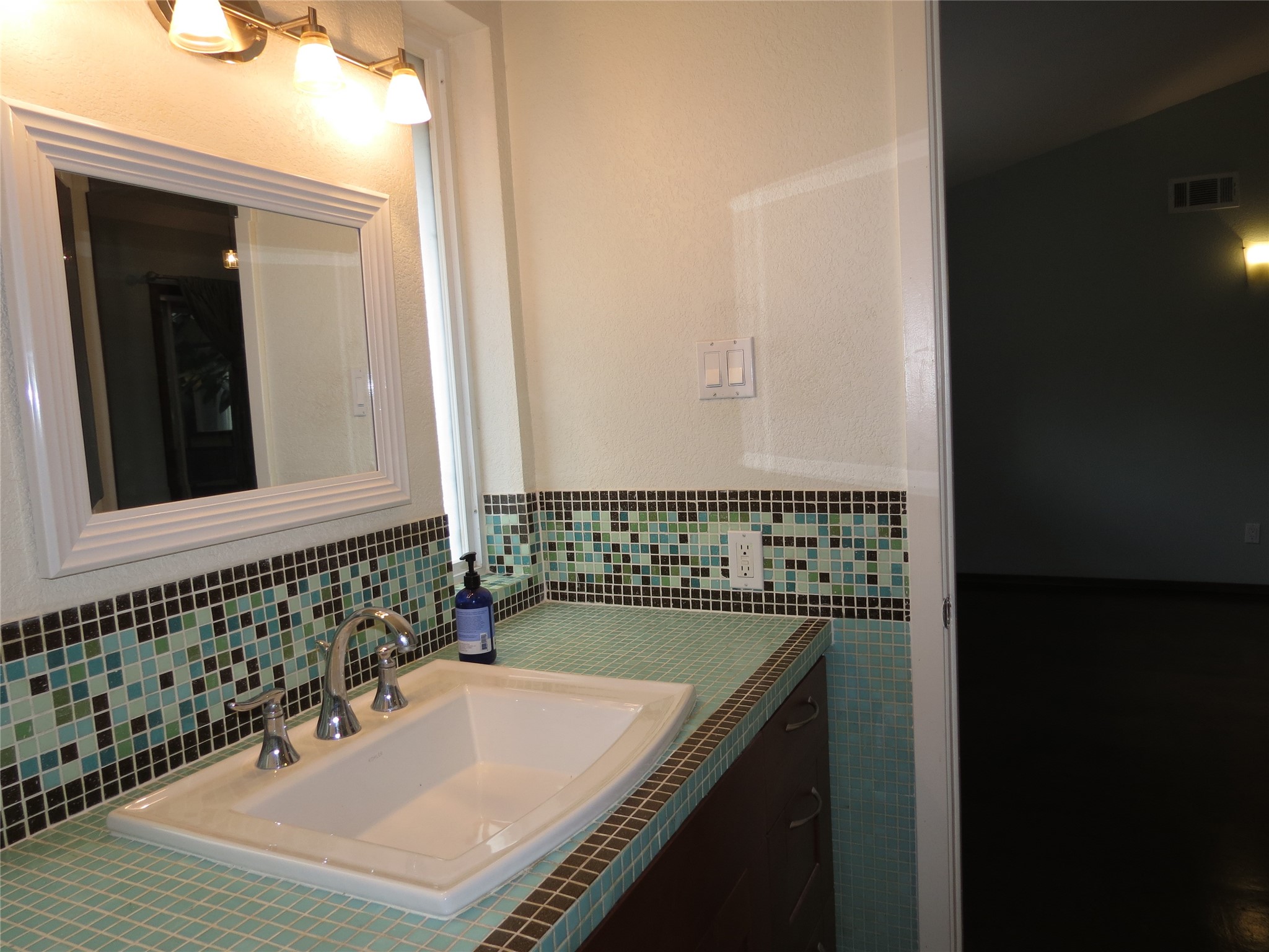 10505 Swallow Lane Dallas TX 75218