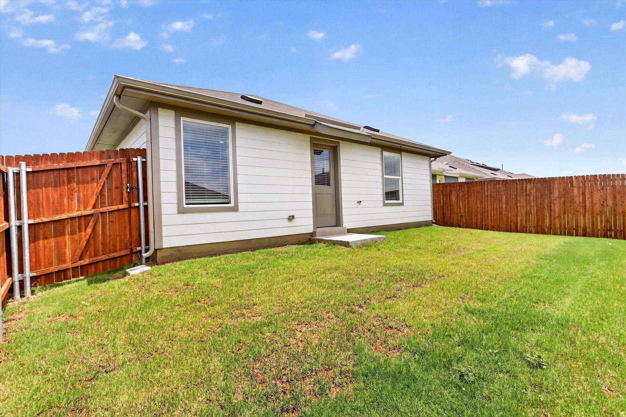5533 Flannel Lane Krum TX 76249