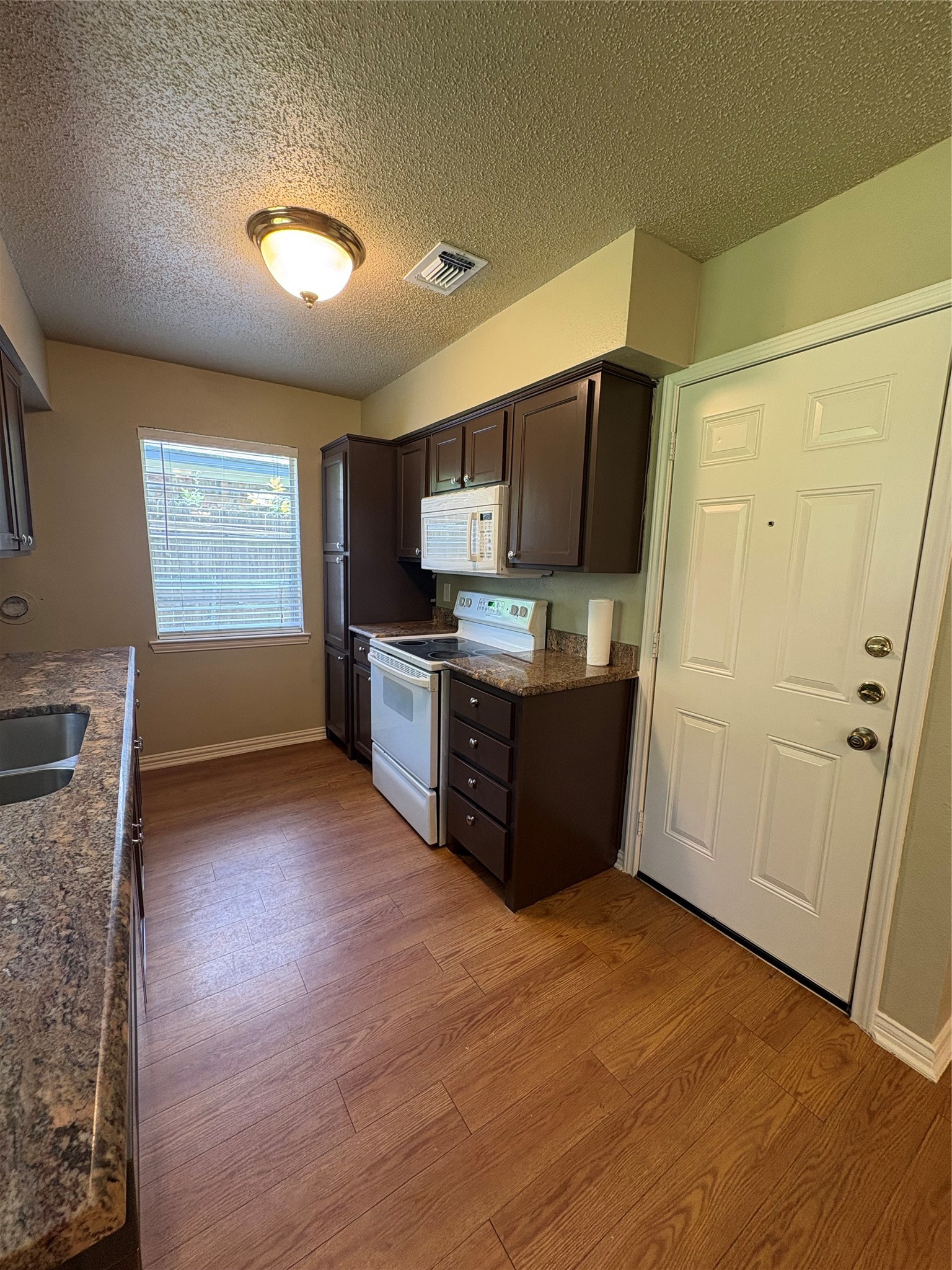 334 Linkwood Drive Duncanville TX 75137