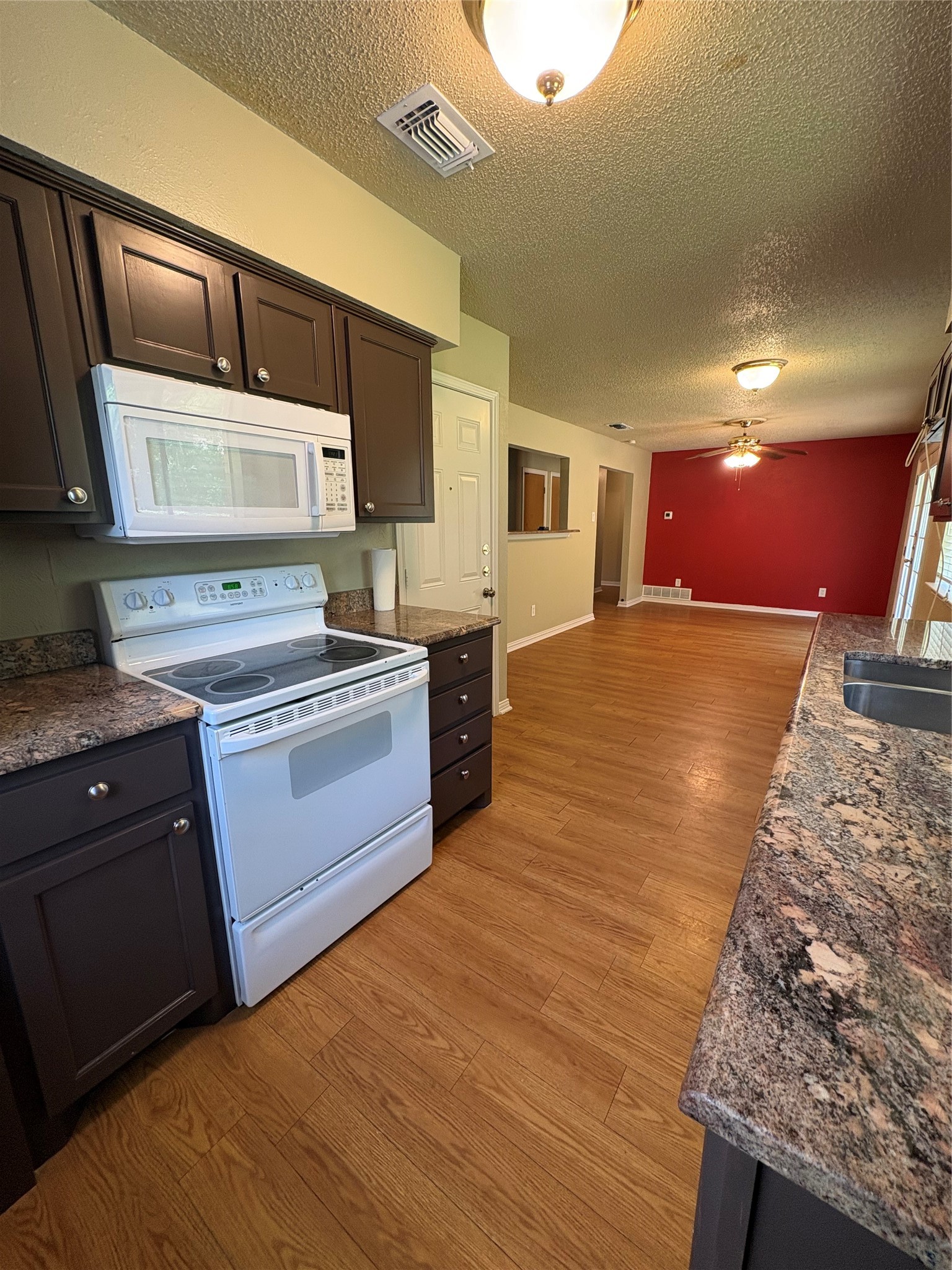 334 Linkwood Drive Duncanville TX 75137