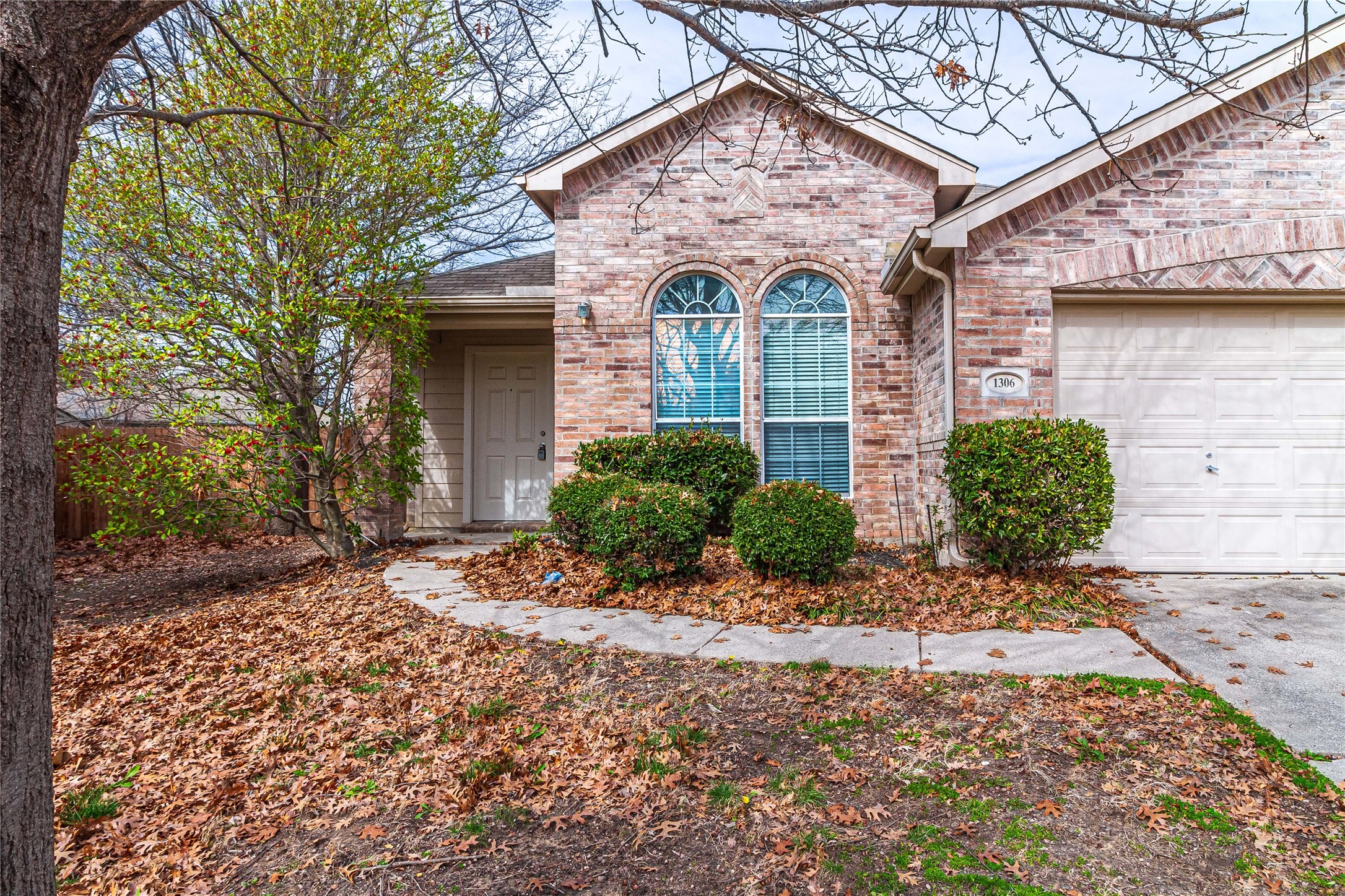 1306 Vireo Court Aubrey TX 76227