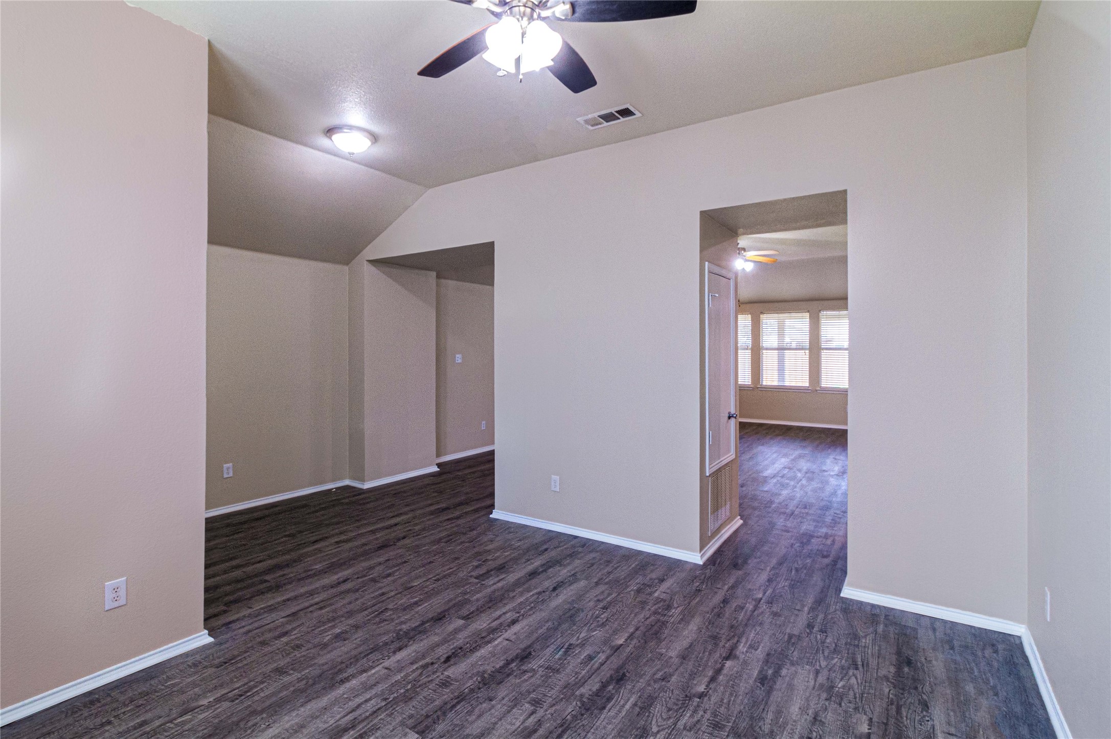 1306 Vireo Court Aubrey TX 76227