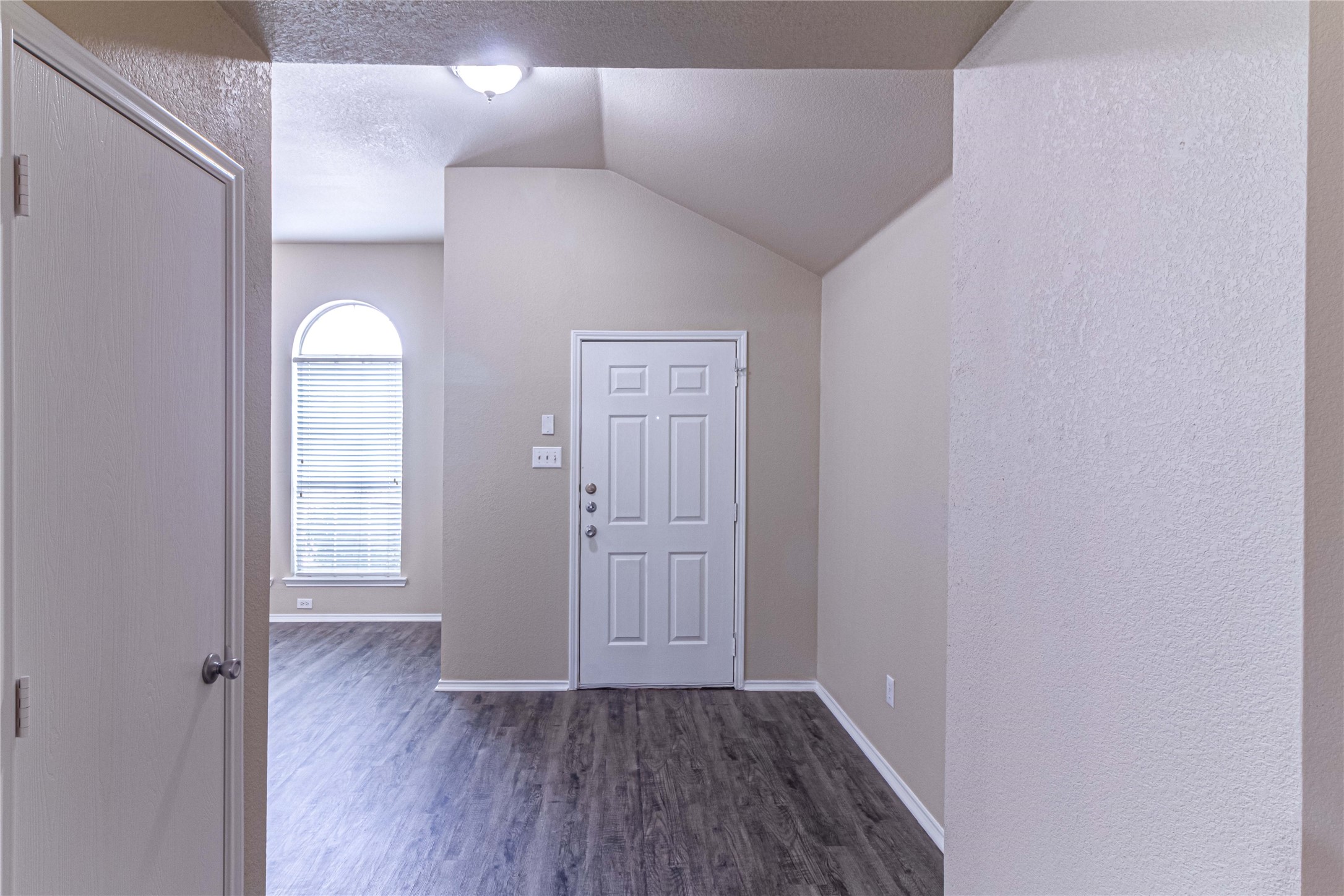 1306 Vireo Court Aubrey TX 76227