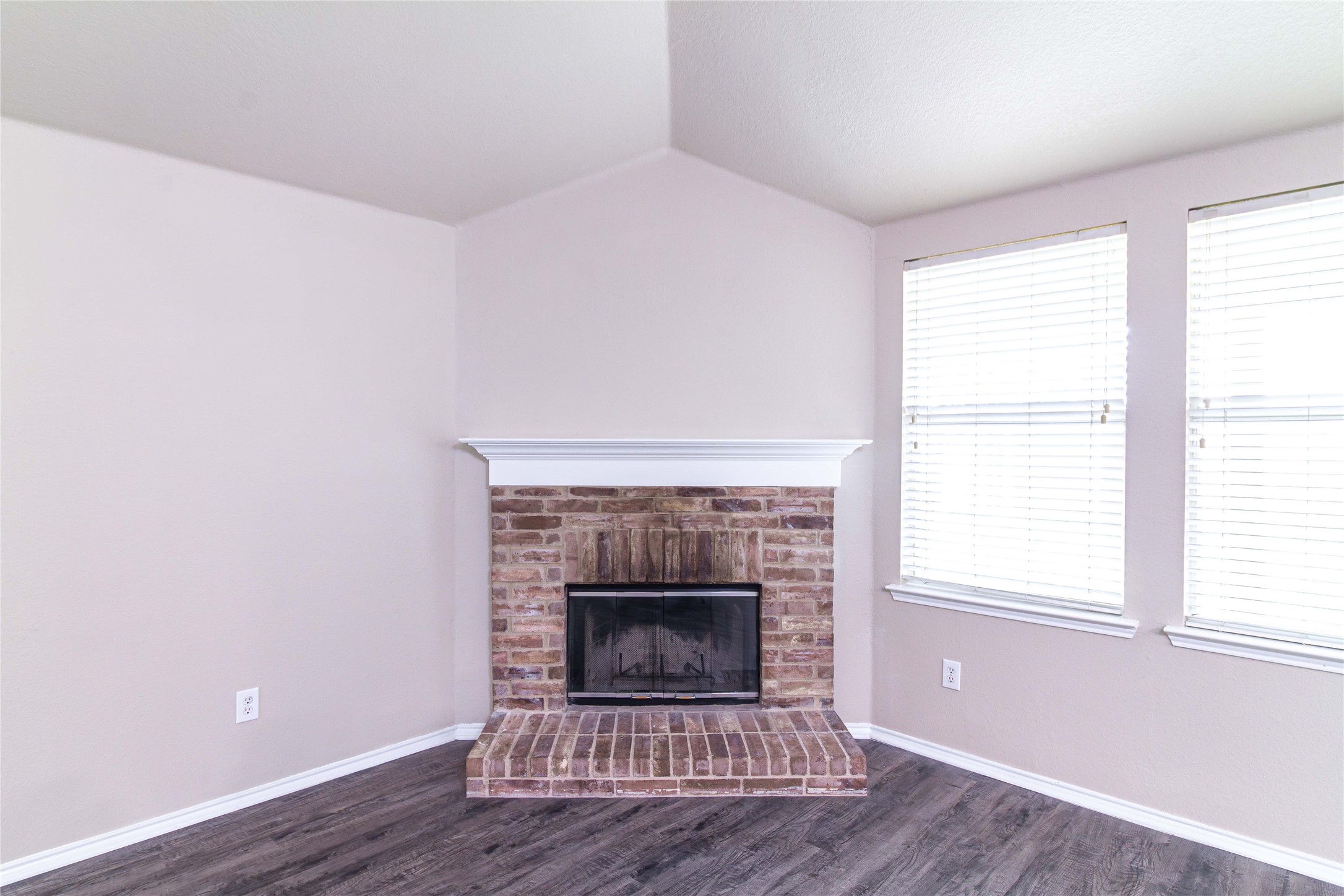 1306 Vireo Court Aubrey TX 76227