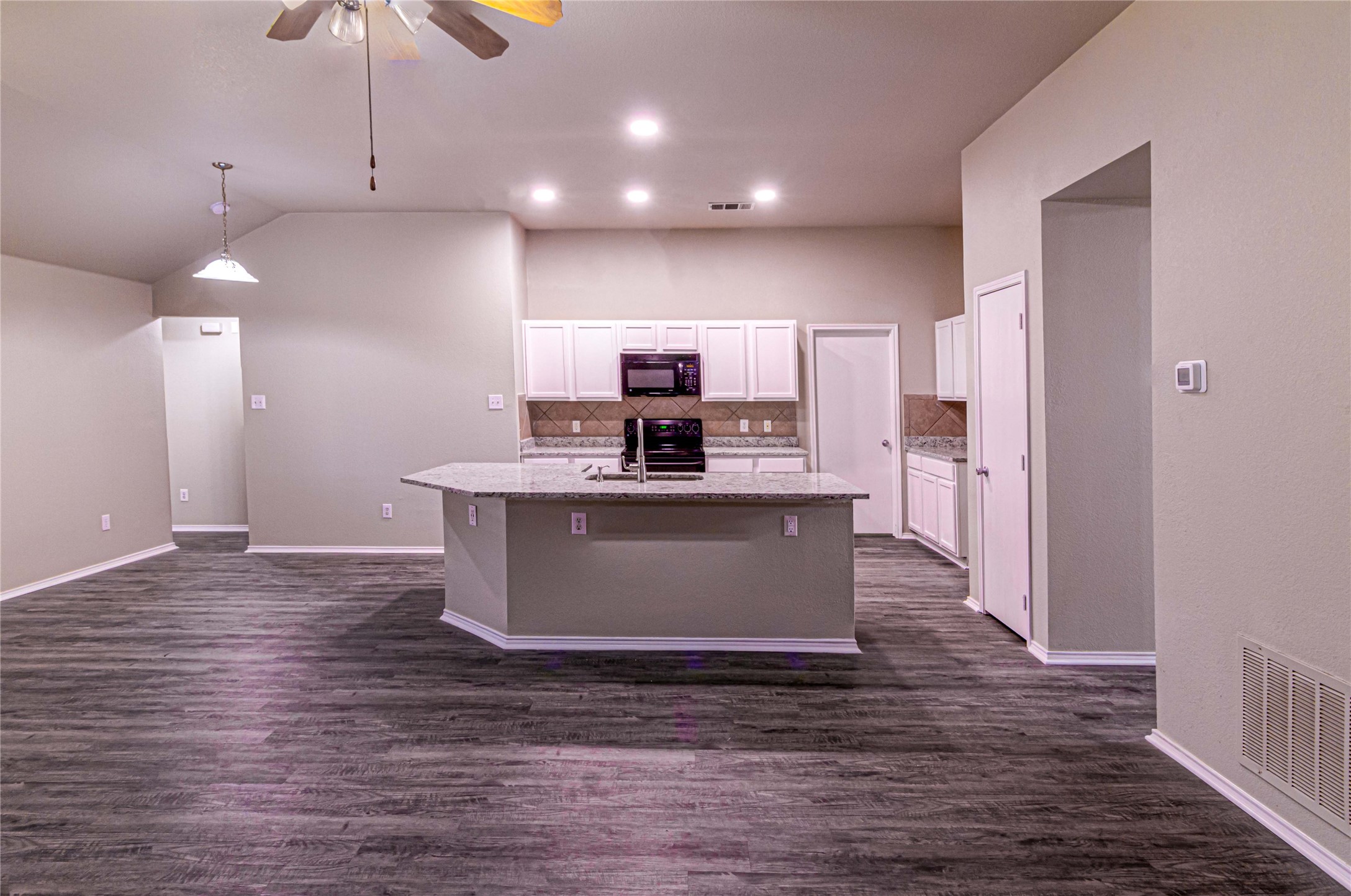 1306 Vireo Court Aubrey TX 76227