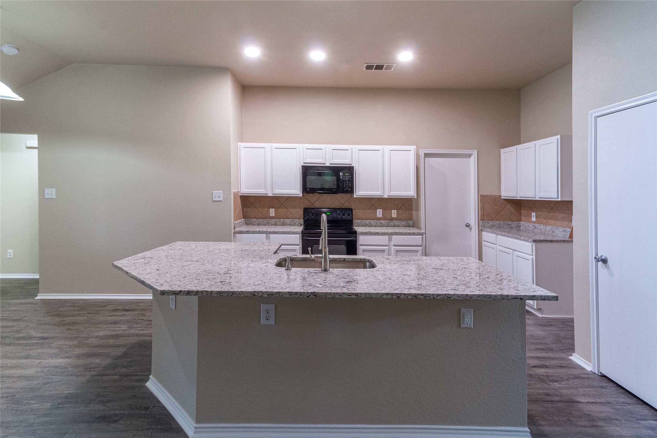 1306 Vireo Court Aubrey TX 76227