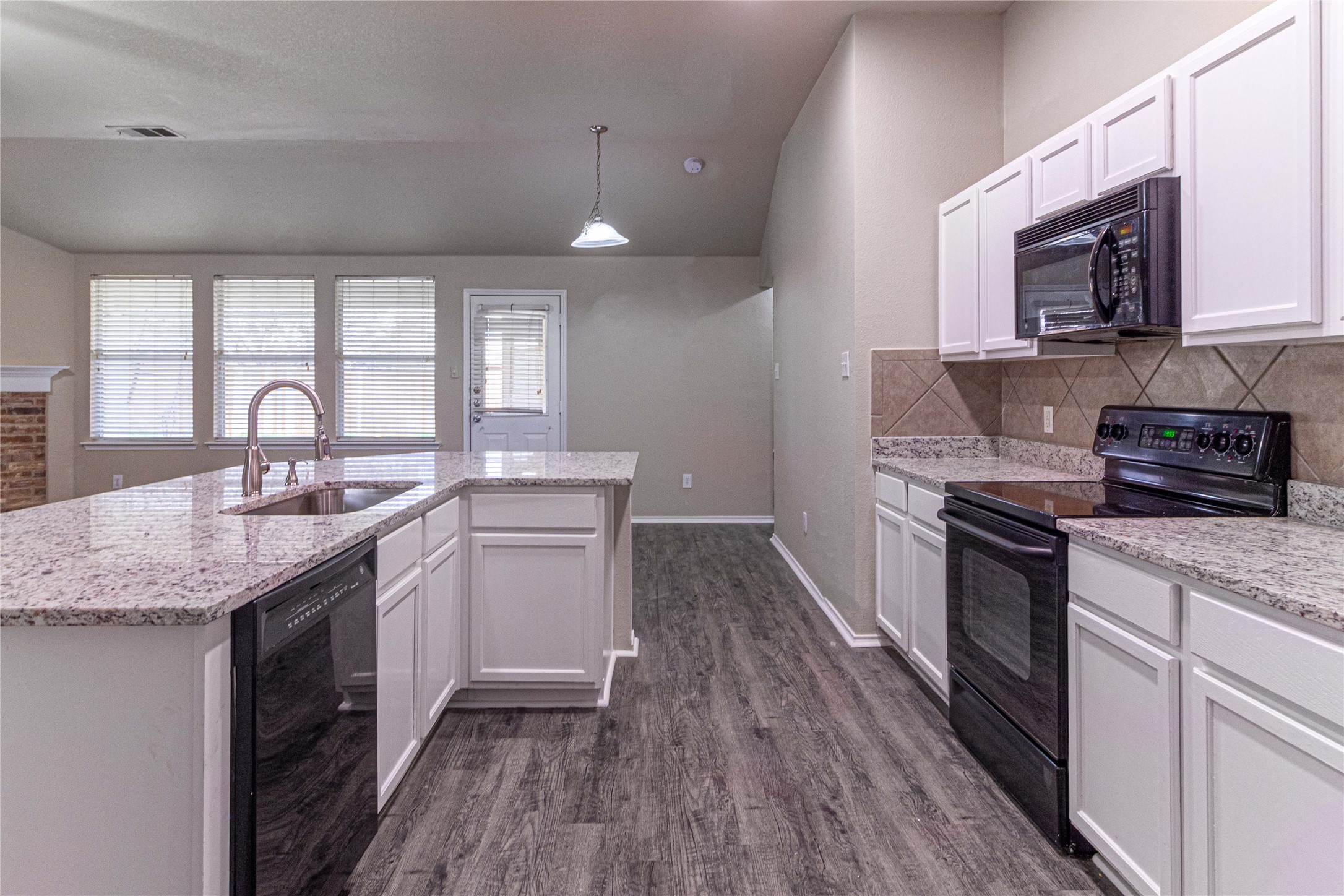 1306 Vireo Court Aubrey TX 76227