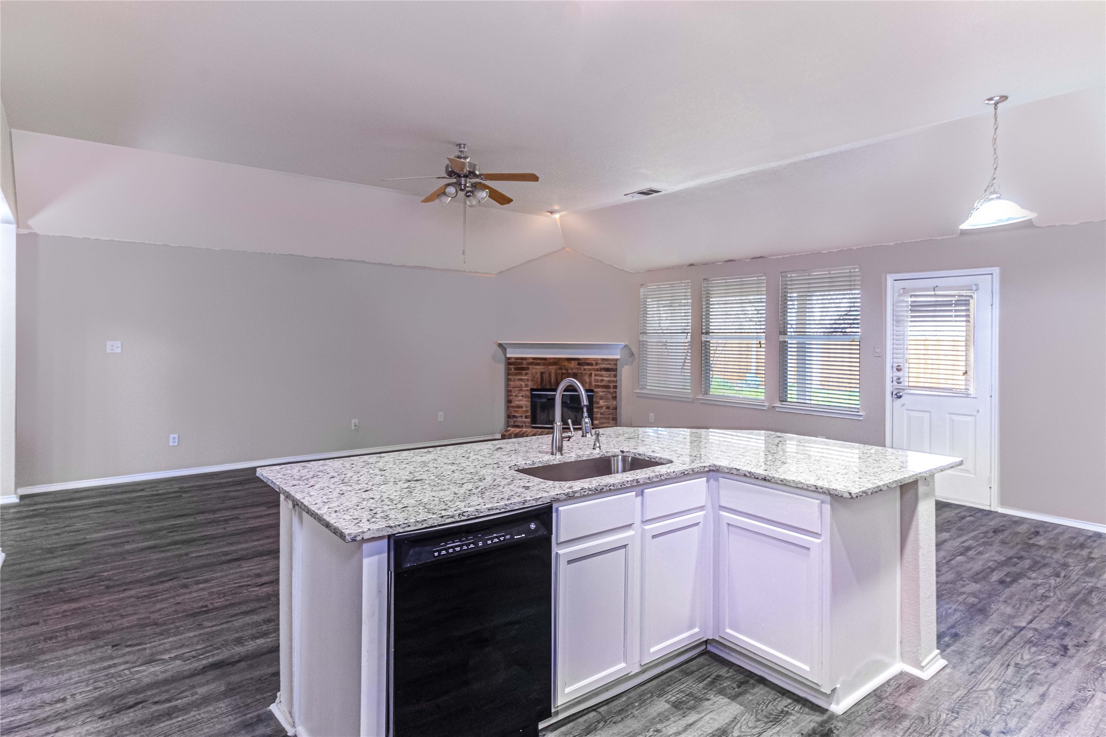 1306 Vireo Court Aubrey TX 76227