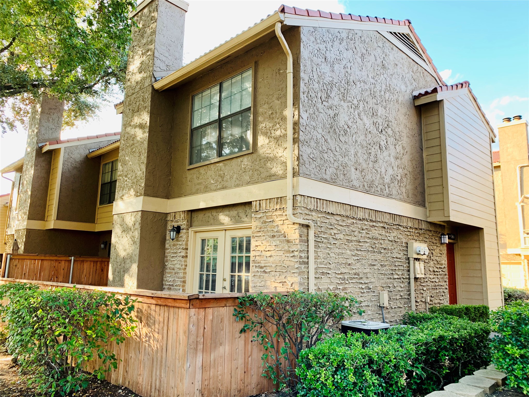 5200 Martel Avenue Dallas TX 75206