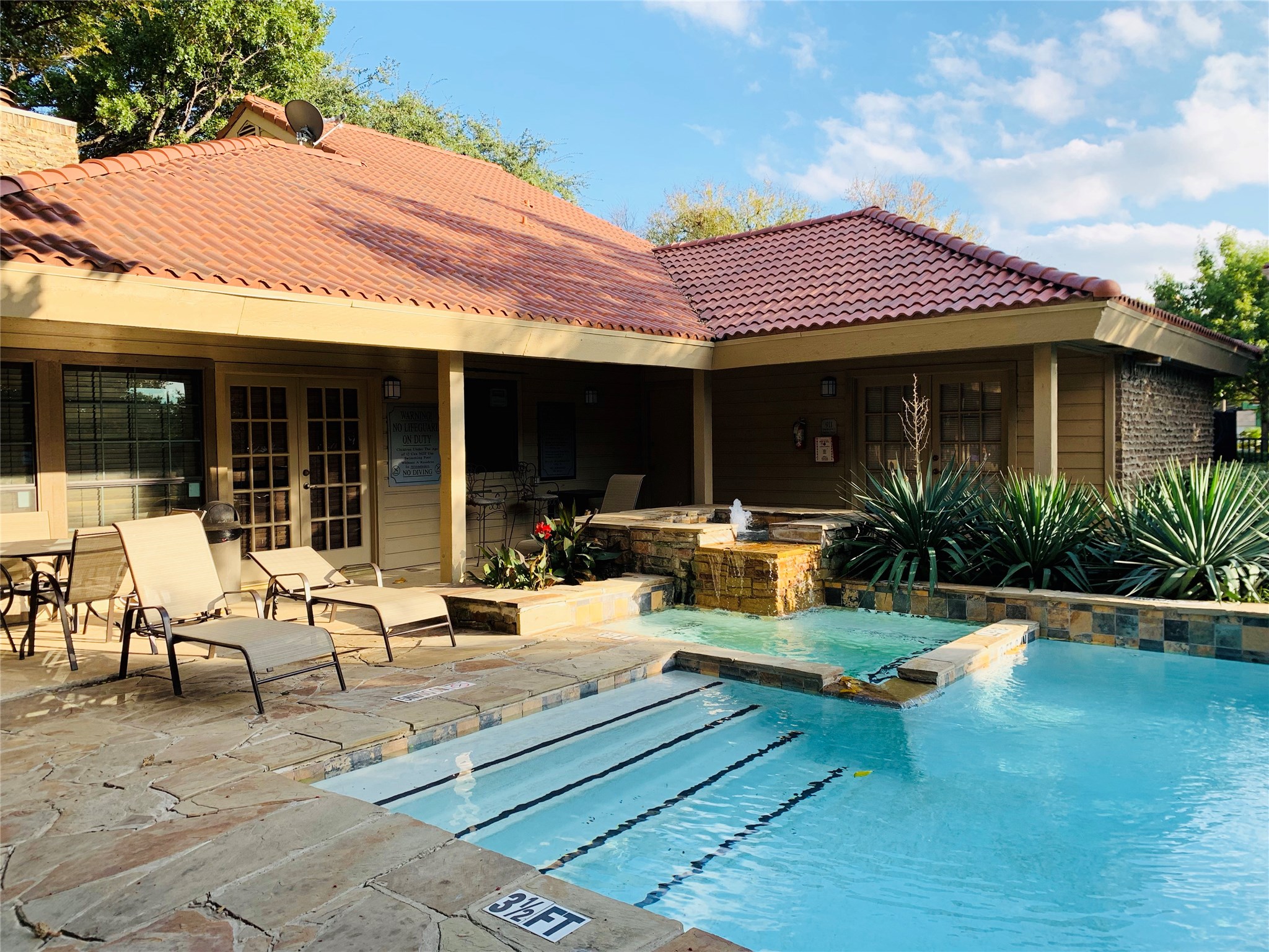 5200 Martel Avenue Dallas TX 75206